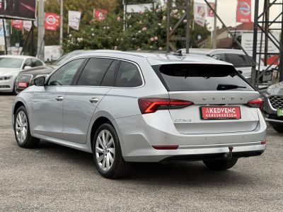 SKODA OCTAVIA Combi 2.0 TDI SCR Style DSG