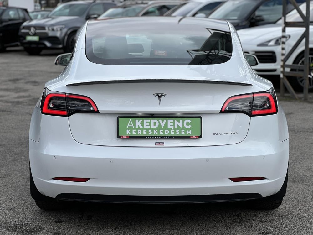 TESLA MODEL 3 Long Range AWD (Automata) 500km-es hatótáv. mátrix LED. garanciális. hőszívattyú. 4 évszakos gumik!