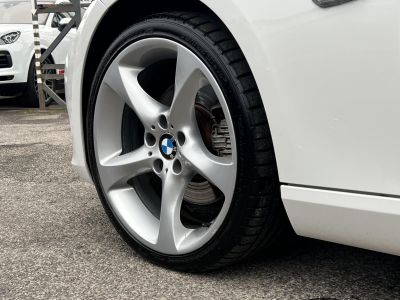 BMW 325i (Automata) Xenon Tempomat Ülésfűtés Bluetooth Navi PDC