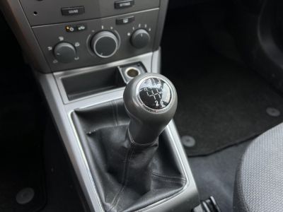 OPEL ASTRA H Caravan 1.6 Enjoy Rendszeresen karbantartott! Klíma Tempomat Alufelni Multikormány