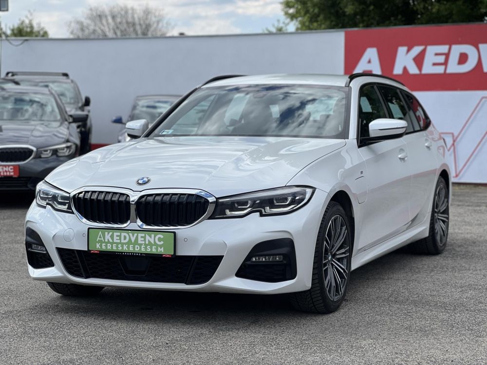BMW 330e M Sport (Automata) Frissen szervizelt. Új téli gumik!