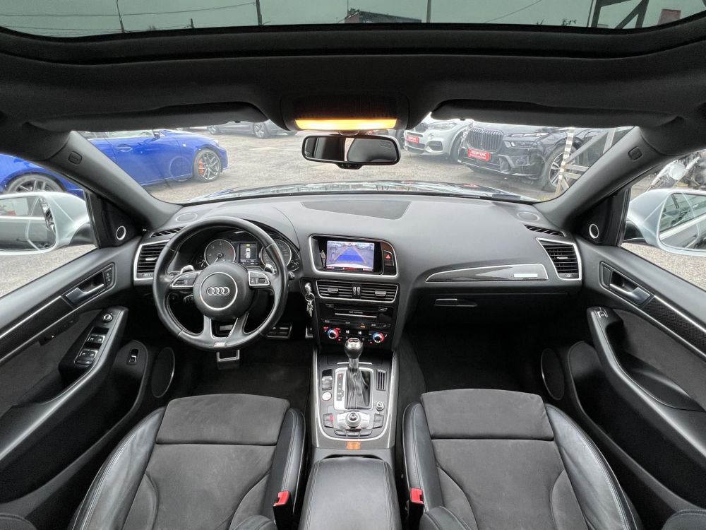 AUDI Q5 SQ5 3.0 TDI quattro Tiptronic ic Xenon Panorámatető Távtartó Navi Kamera Memória Ülésfűtés Vonóhorog