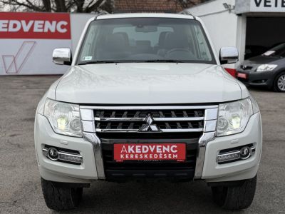 MITSUBISHI PAJERO 3.2 DI-D Instyle Navi (Automata) 117e km. M.o.-i. napfénytető. felező váltó. fakormány. megkímélt állapot!
