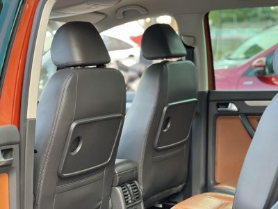 VOLKSWAGEN TOURAN Cross1.4 TSi 7 személyes Highline Bőr belső. Tempomat Vonóhorog Szervízel!t