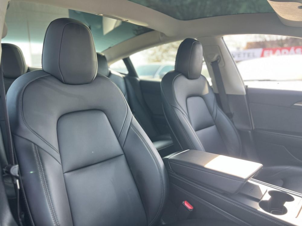 TESLA MODEL 3 Long Range AWD (Automata) 60e km. mátrix LED. hőszivattyú. 500km hatótáv!