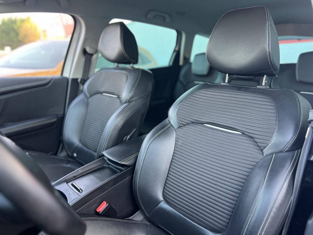 RENAULT GRAND SCENIC Scénic 1.7 Blue dCi Intens EDC (7 személyes ) Carplay. Tolatókamera. tempomat