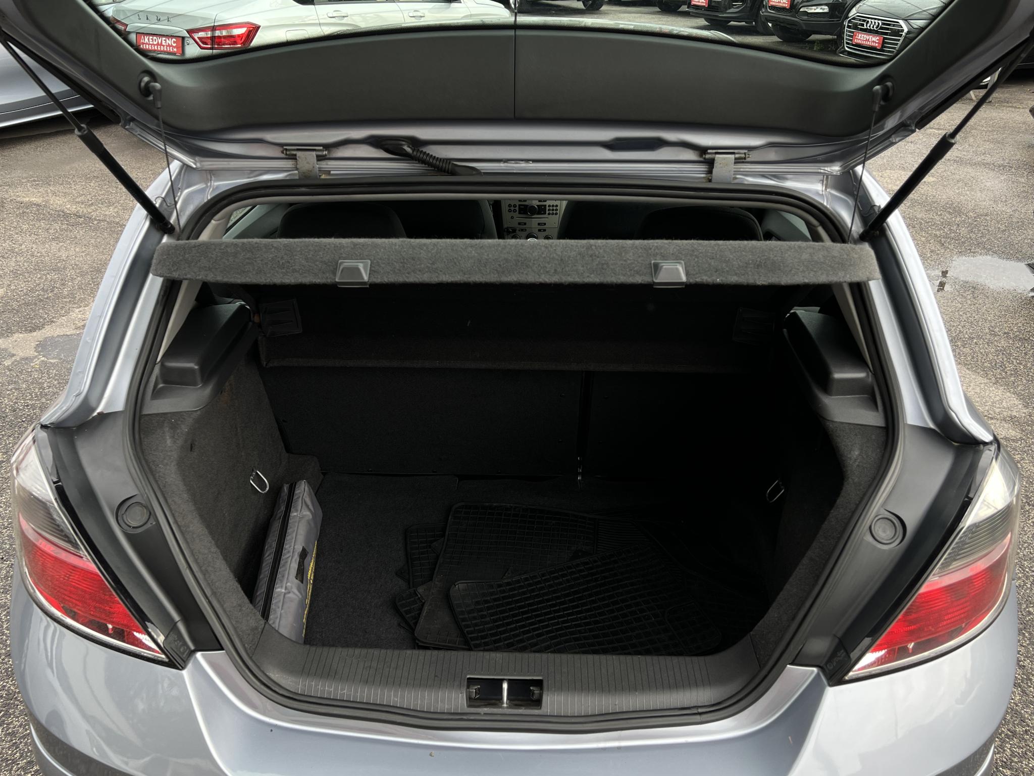 OPEL ASTRA H 1.6 Enjoy 161e km. Magyarországi. Klíma. Váltózár. 2 gyári kulcs!