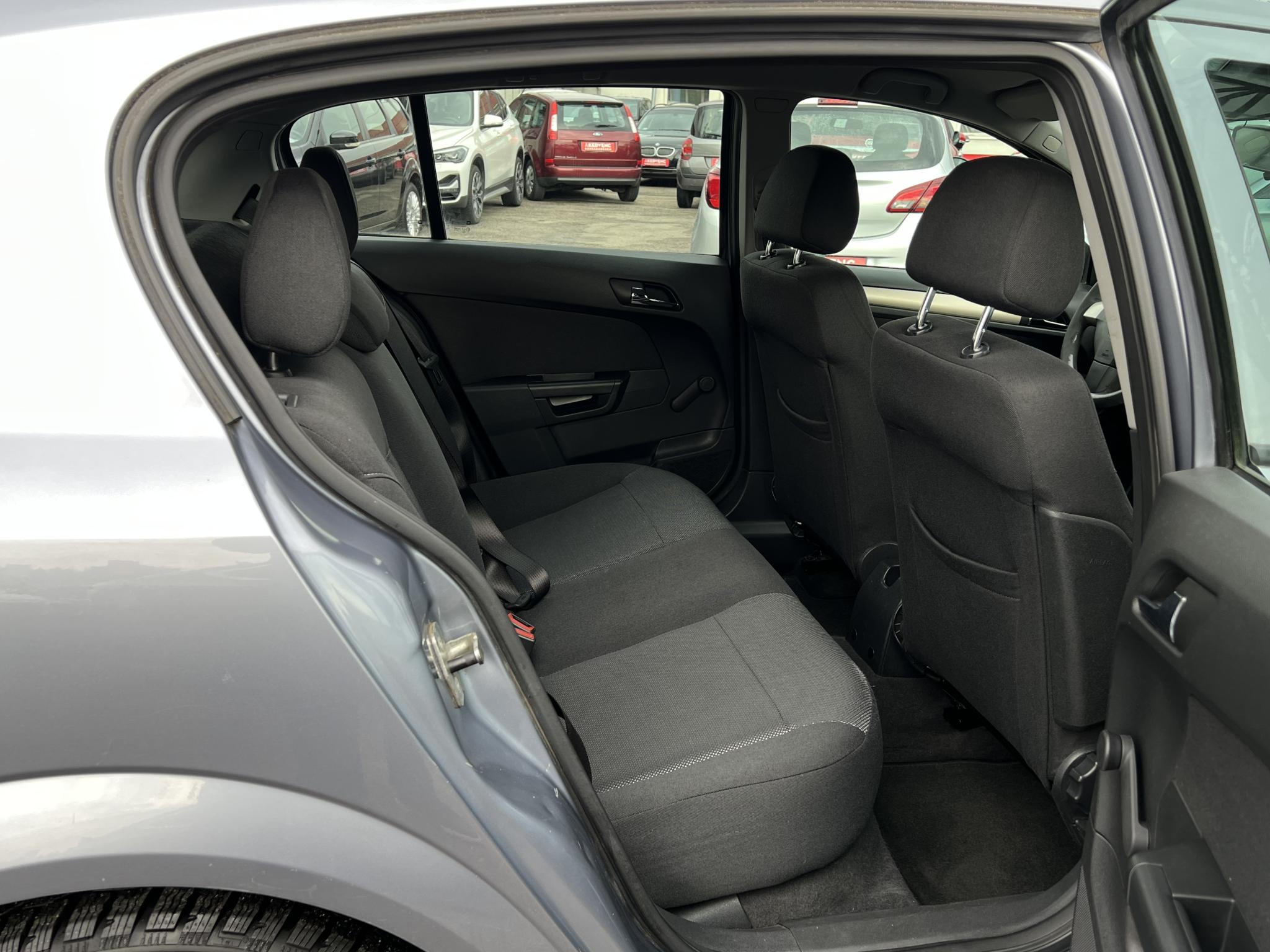 OPEL ASTRA H 1.6 Enjoy 161e km. Magyarországi. Klíma. Váltózár. 2 gyári kulcs!