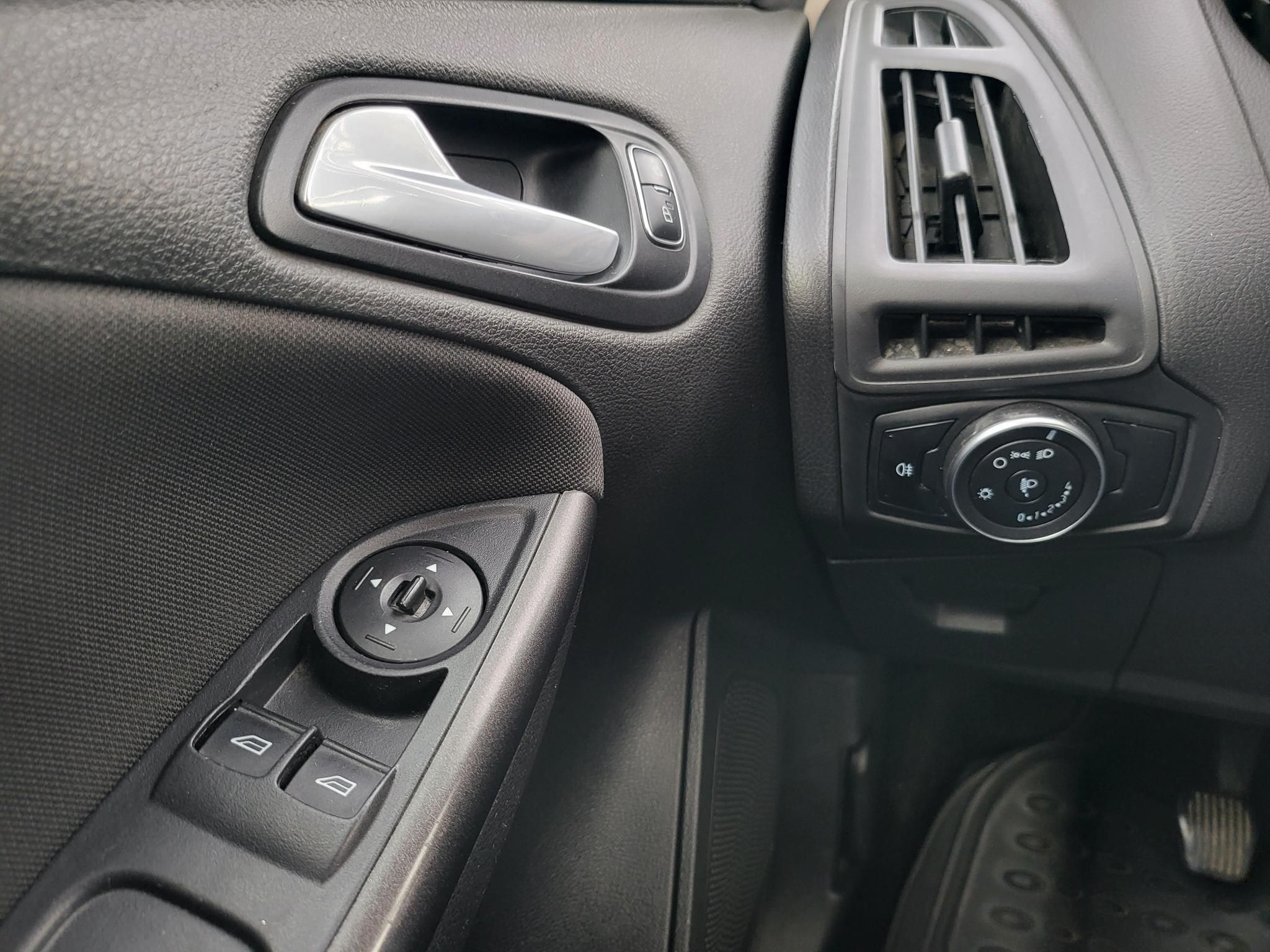 FORD FOCUS Van 1.6 TDCi Trend ÁFÁS. 5szem tgk!. klíma. 1.5diesel. szép állapot