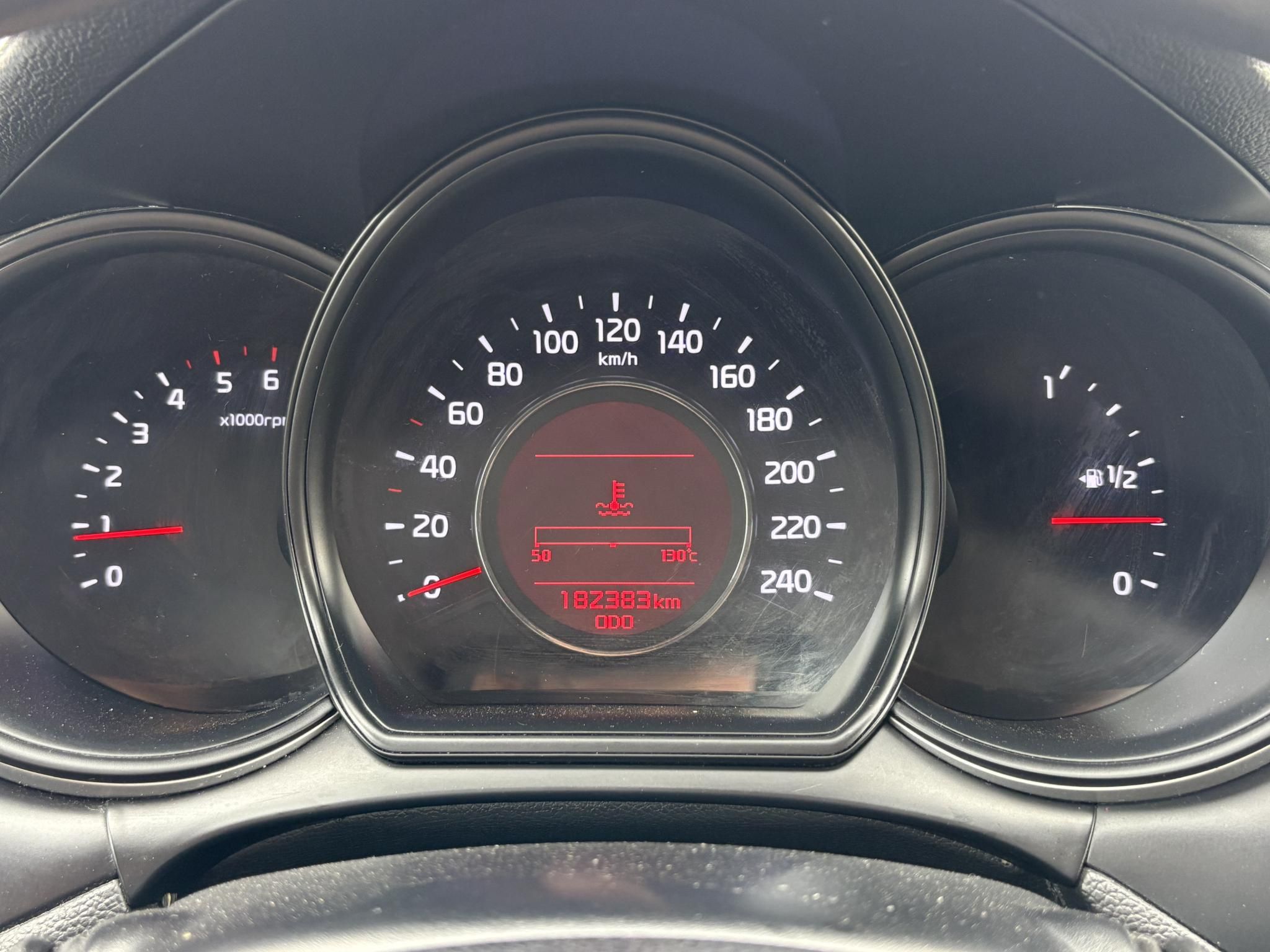 KIA CEE'D Pro1.6 CRDI EX Klíma Tempomat Bluetooth 182e km!