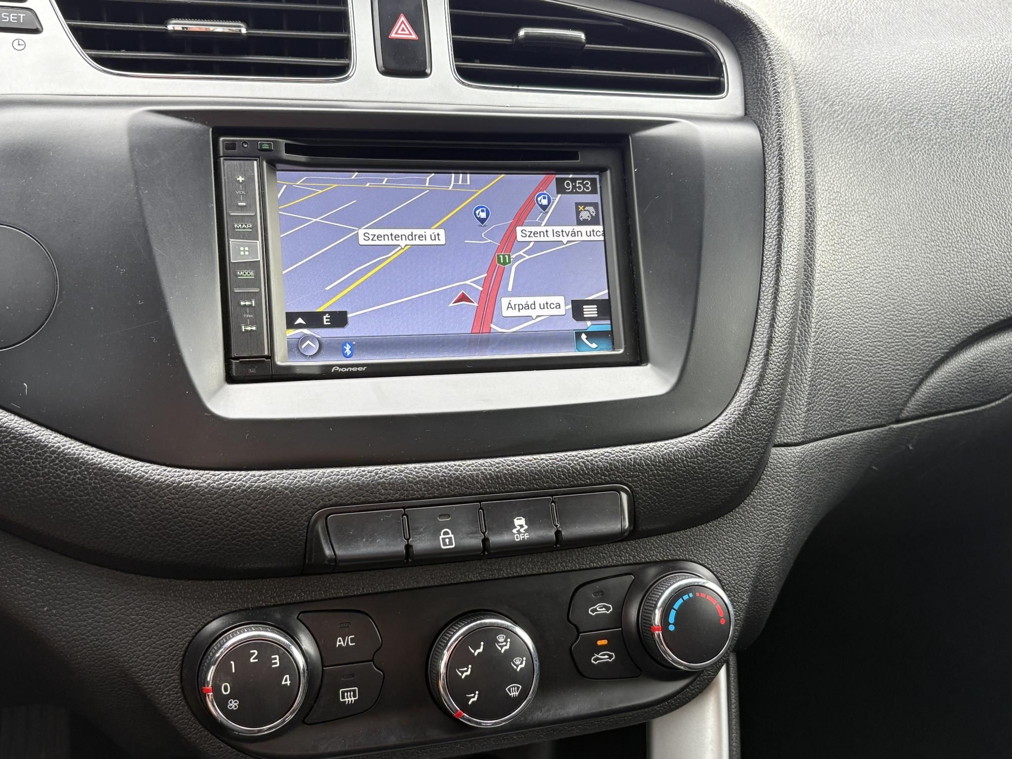 KIA CEE'D Pro1.6 CRDI EX Klíma Tempomat Bluetooth 182e km!