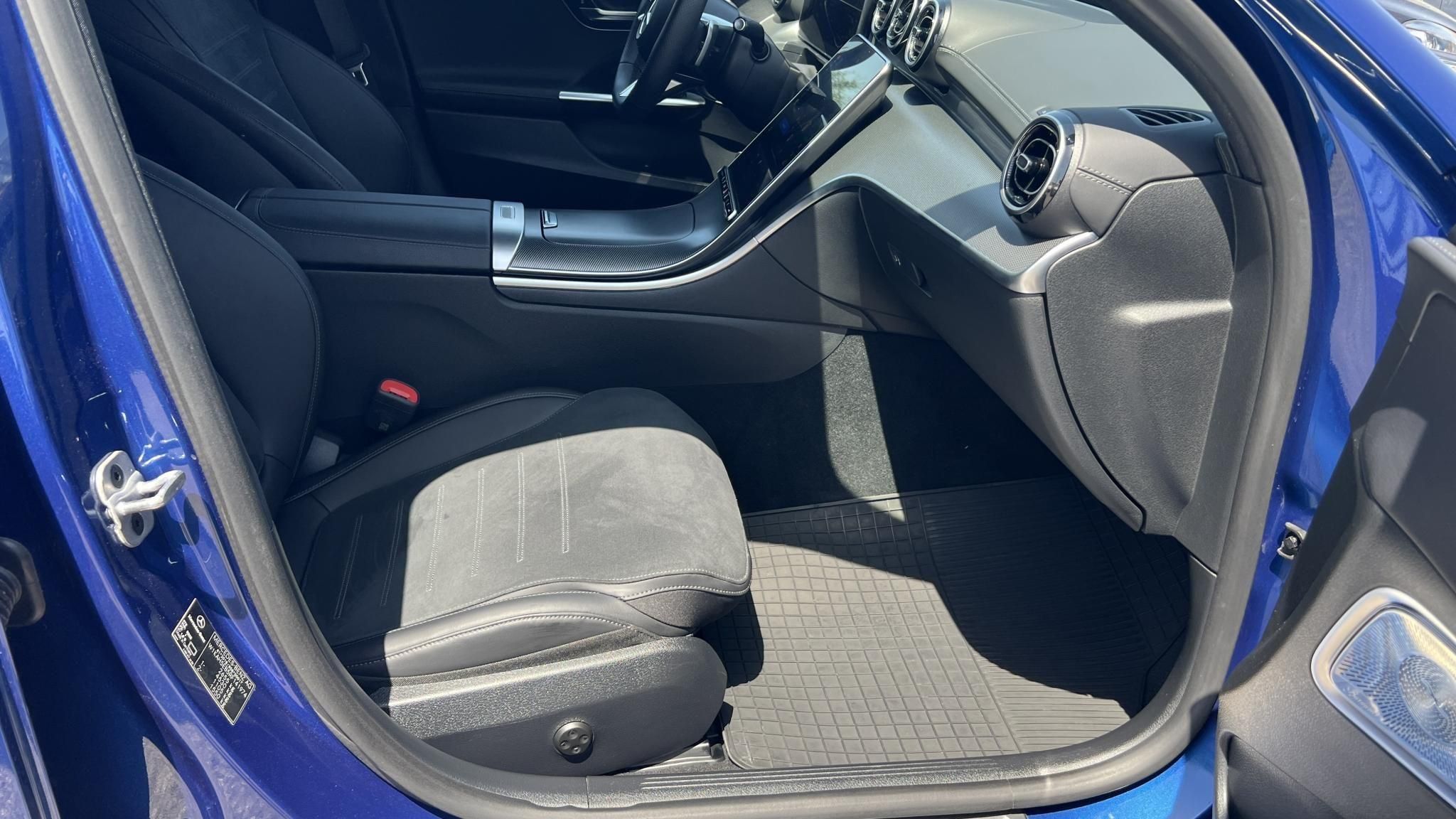 MERCEDES-BENZ C 300 e T 9G-TRONIC Plug-in hybrid AMG csomag. Burmester. memória. 110km-es elektromos hatótáv!