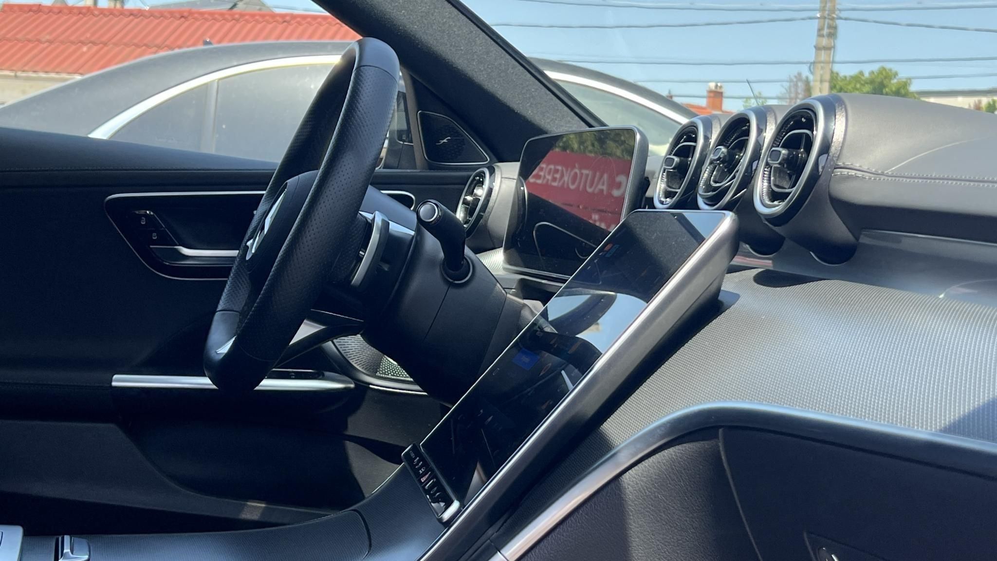 MERCEDES-BENZ C 300 e T 9G-TRONIC Plug-in hybrid AMG csomag. Burmester. memória. 110km-es elektromos hatótáv!