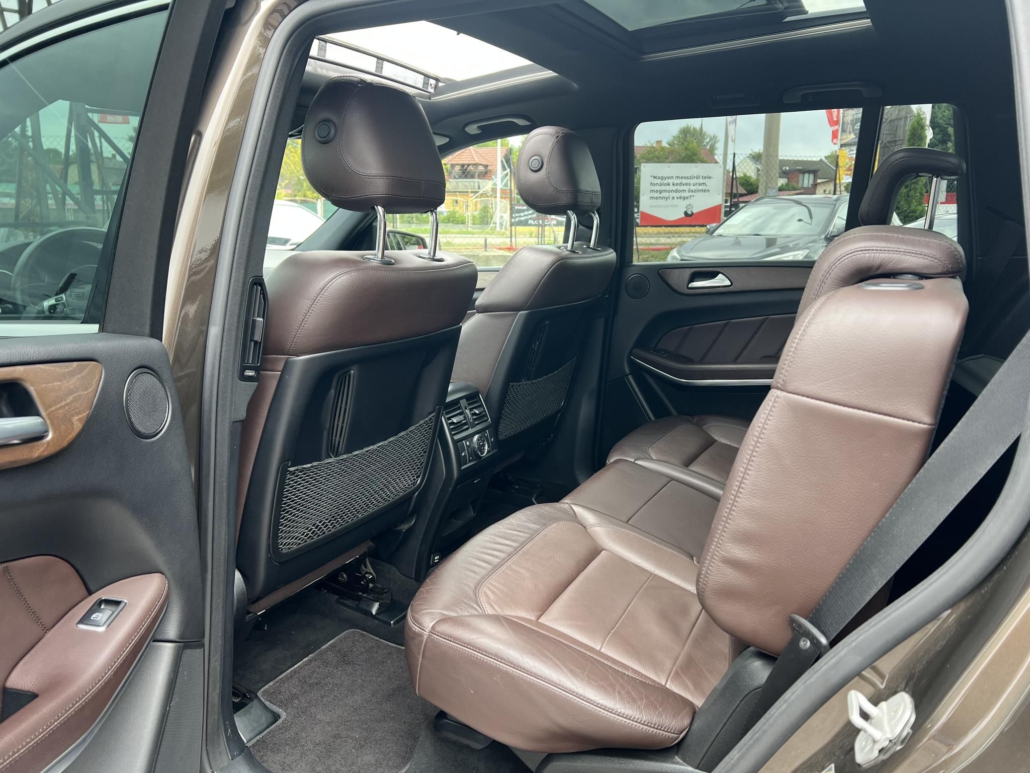 MERCEDES-BENZ GL 350 BlueTEC 4Matic (Automata) (7 személyes ) Magyarországi. AMG-csomag. Új légrugók!