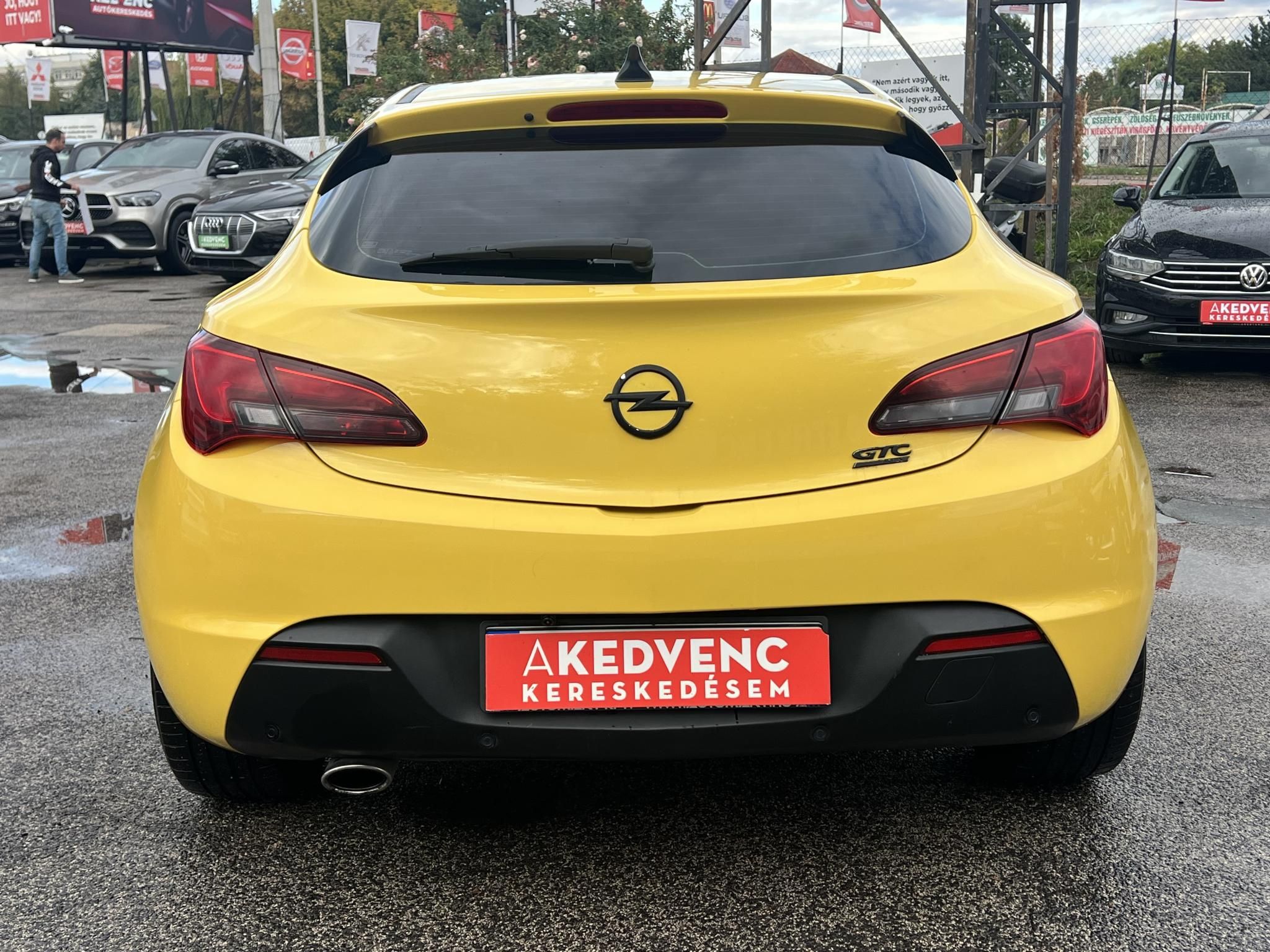 OPEL ASTRA J GTC 2.0 CDTI Start-Stop Sport Teljes nagyszerviz után!