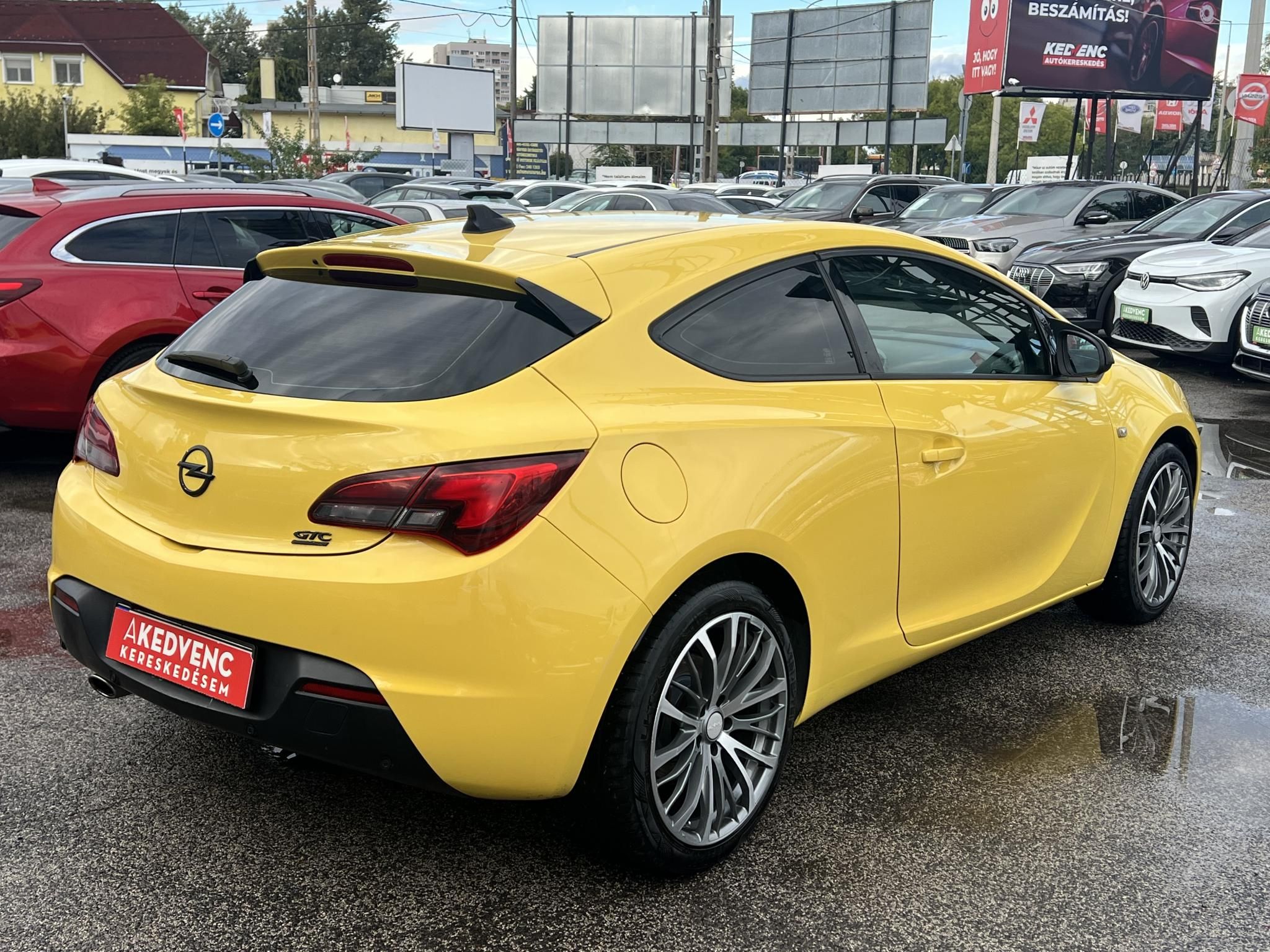 OPEL ASTRA J GTC 2.0 CDTI Start-Stop Sport Teljes nagyszerviz után!