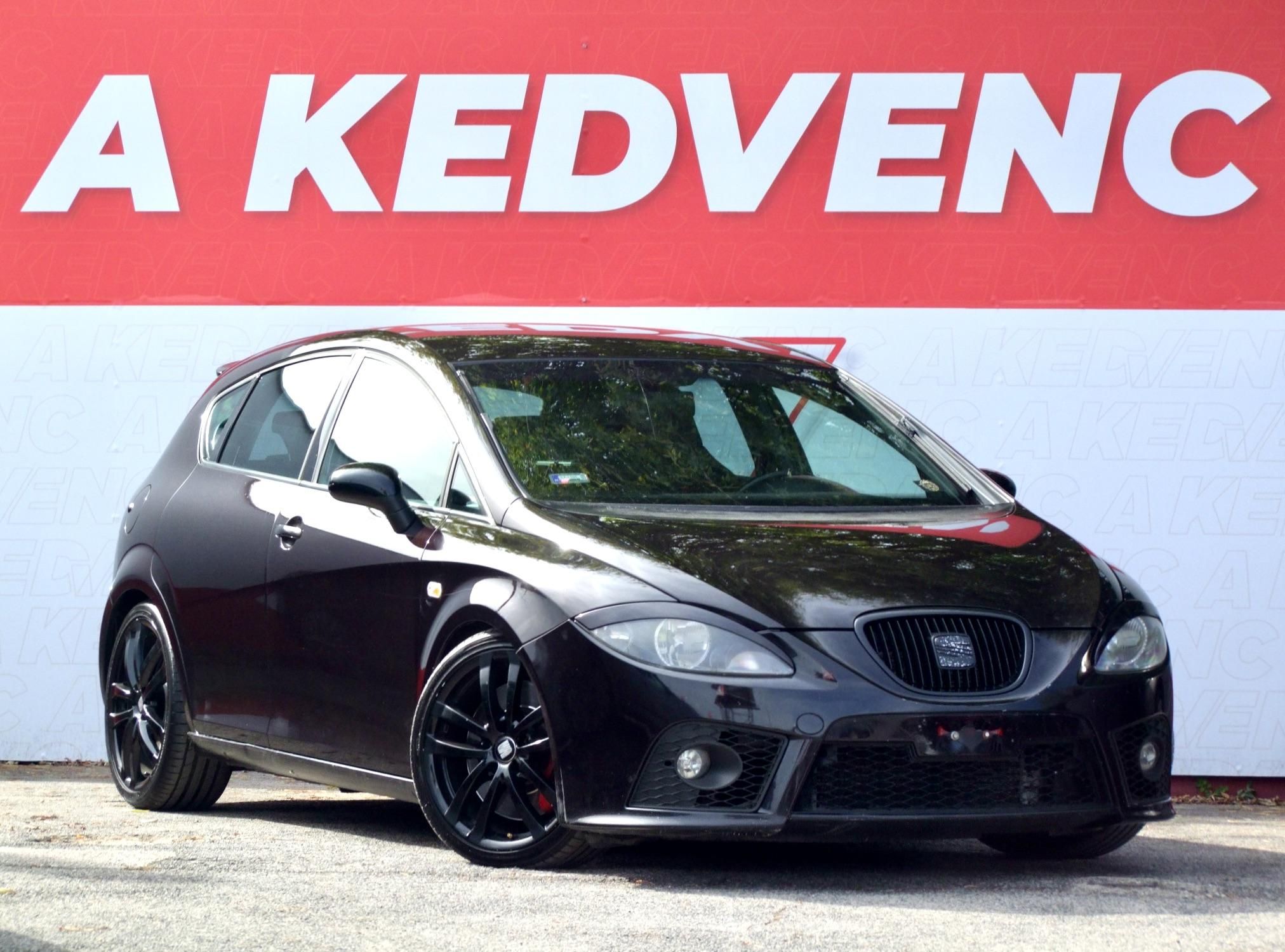 SEAT LEON 2.0 TFSI Cupra 350le! Integrált fejtámlás ülések. Boheme Purple fényezés