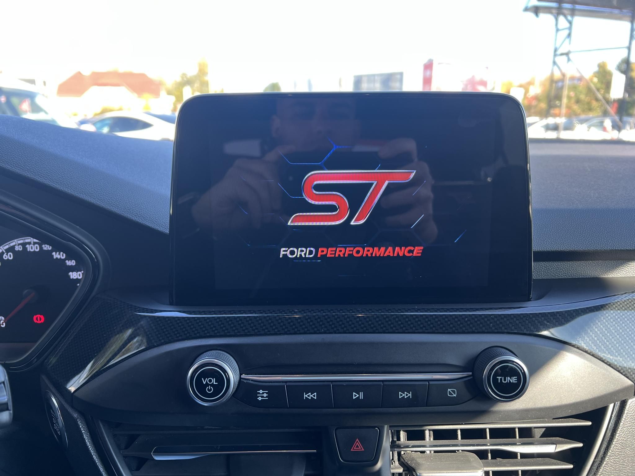 FORD FOCUS 2.3 EcoBoost ST Frissen szervizelt. RECARO. Carplay