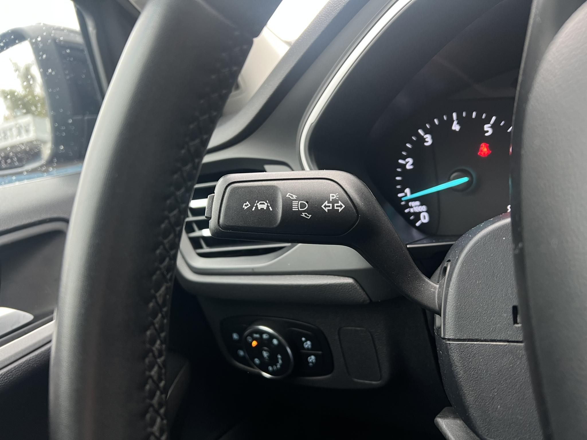 FORD FOCUS 1.0 EcoBoost Connected M.o.-i 1.tul. Márkaszervizelt! Carplay