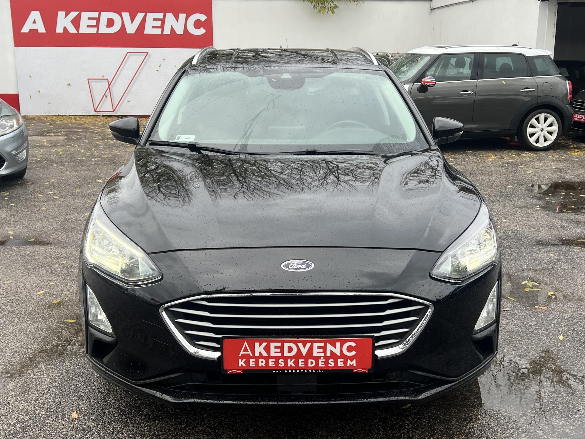 FORD FOCUS 1.0 EcoBoost Connected M.o.-i. 1.tul. Márkaszervizelt!