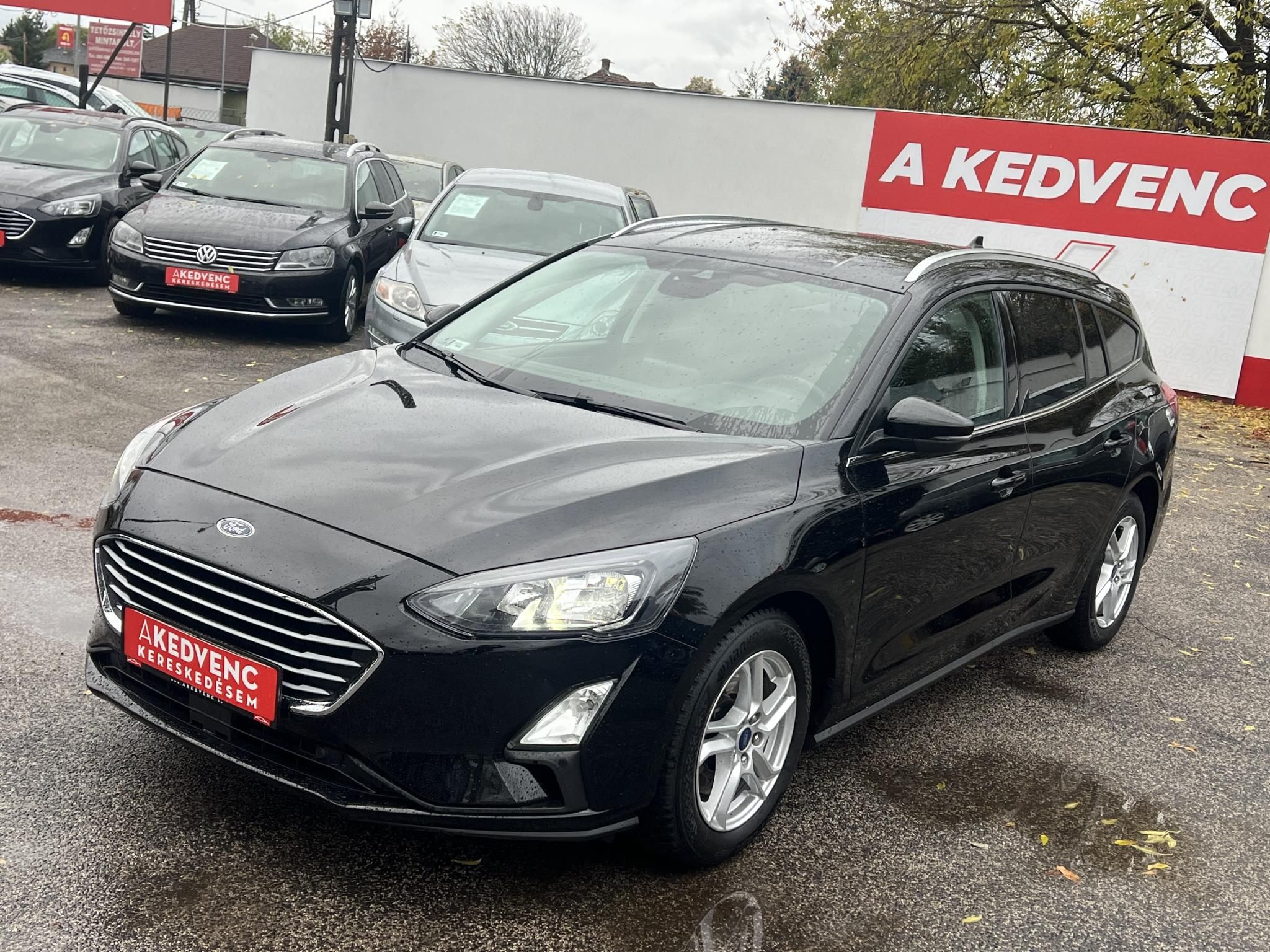 FORD FOCUS 1.0 EcoBoost Connected M.o.-i. 1.tul. Márkaszervizelt!