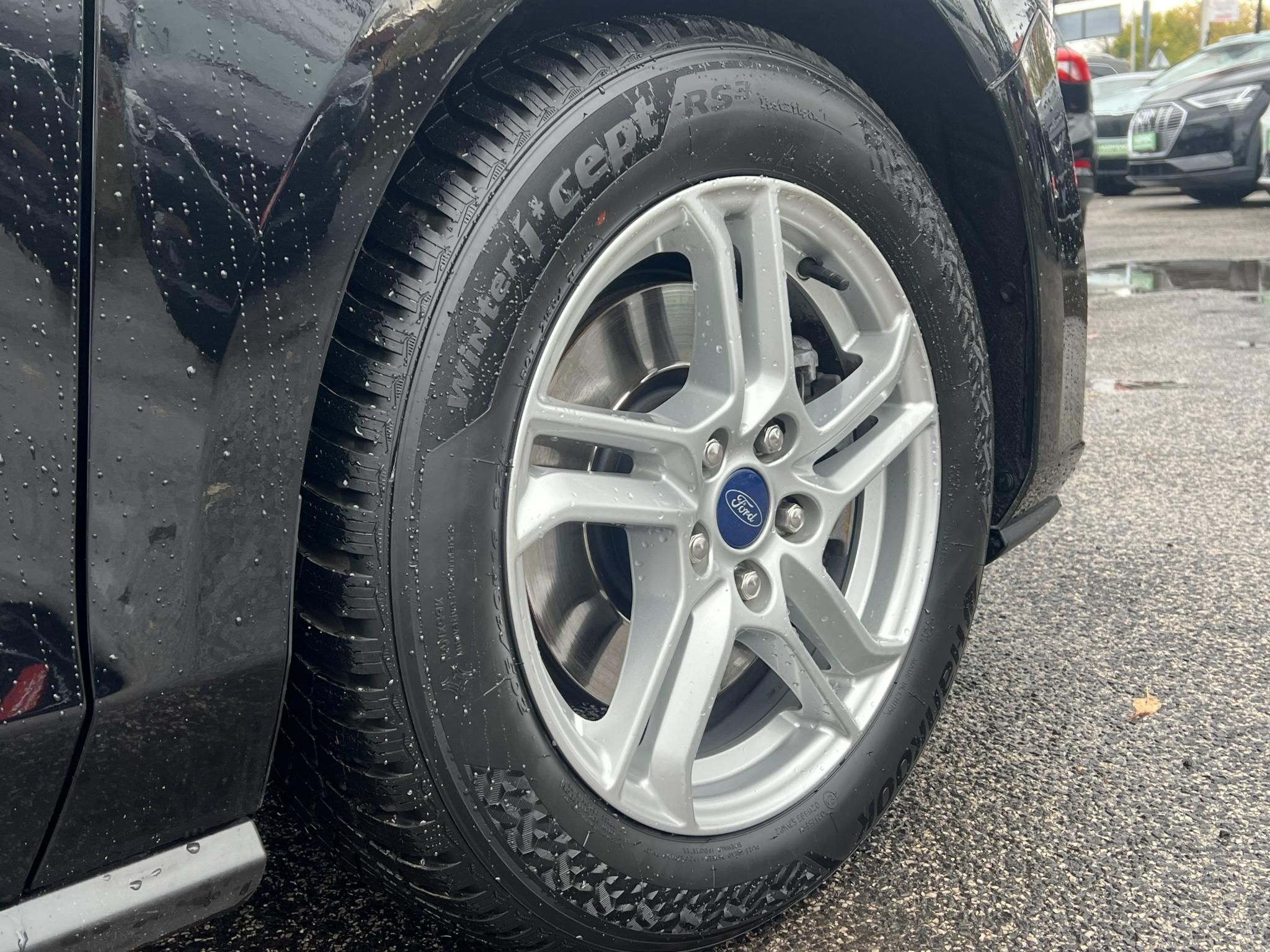 FORD FOCUS 1.0 EcoBoost Connected M.o.-i. 1.tul. Márkaszervizelt!