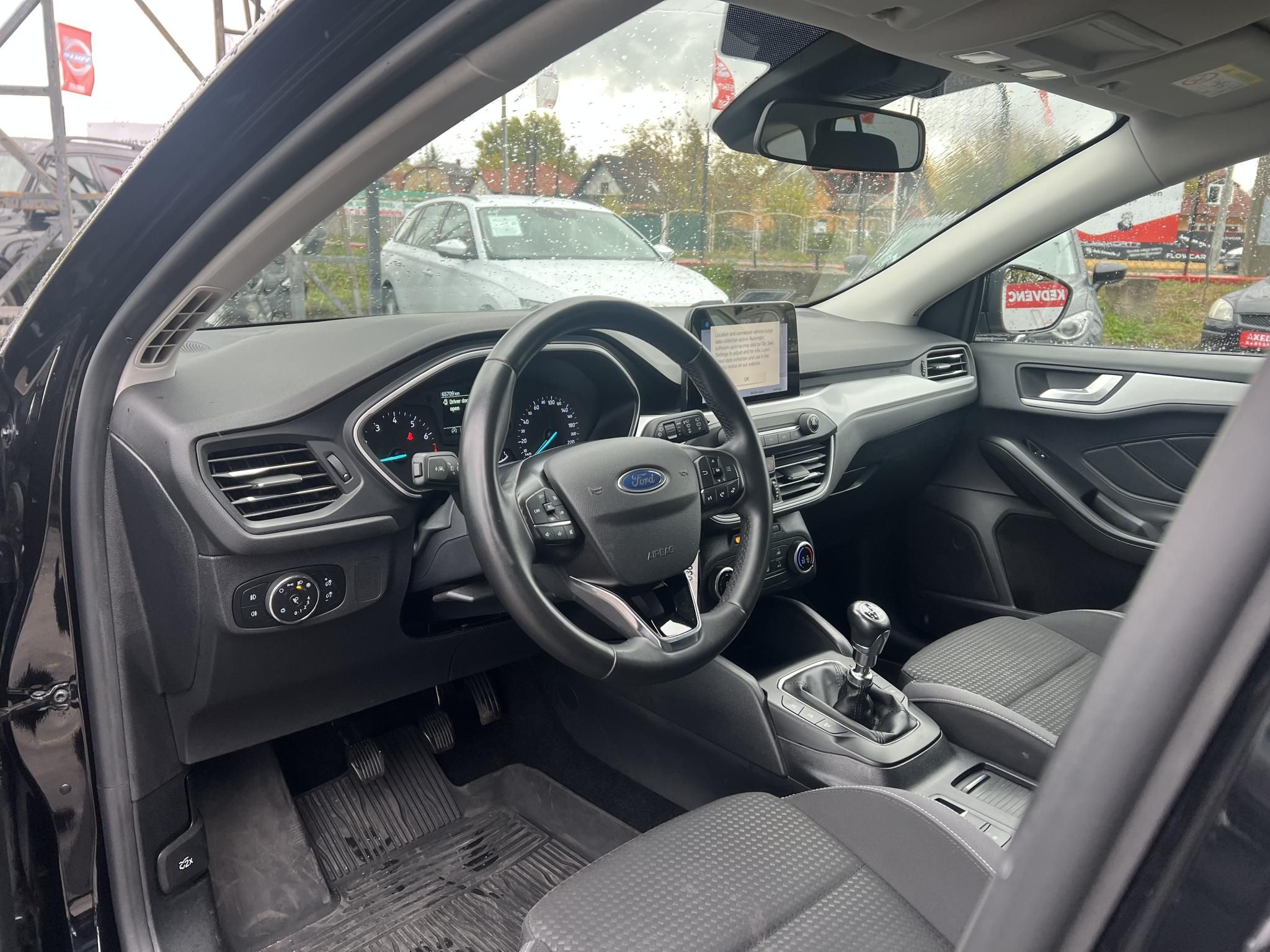 FORD FOCUS 1.0 EcoBoost Connected M.o.-i. 1.tul. Márkaszervizelt!