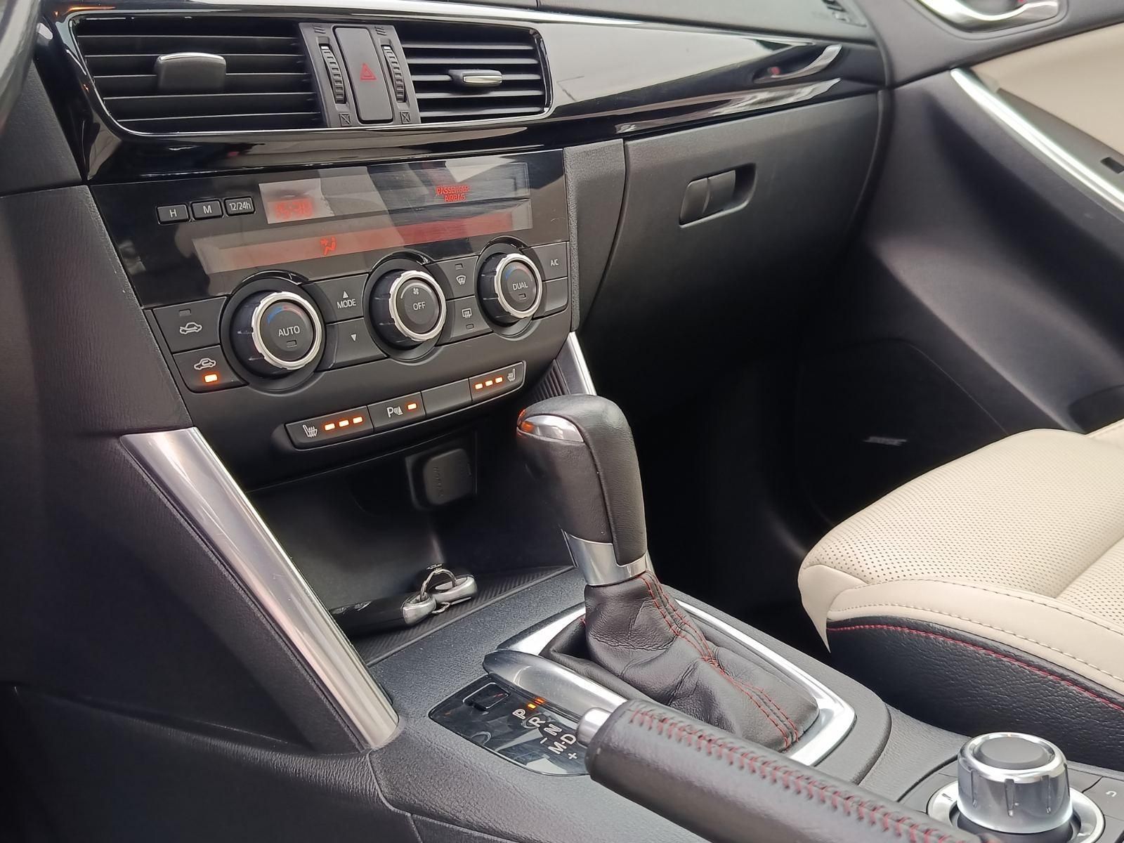 MAZDA CX-5 2.2 CD Revolution 4WD SD (Automata) Napfénytető Vajbőr Memória BOSE Ülésfűtés Sávtartó Keyless