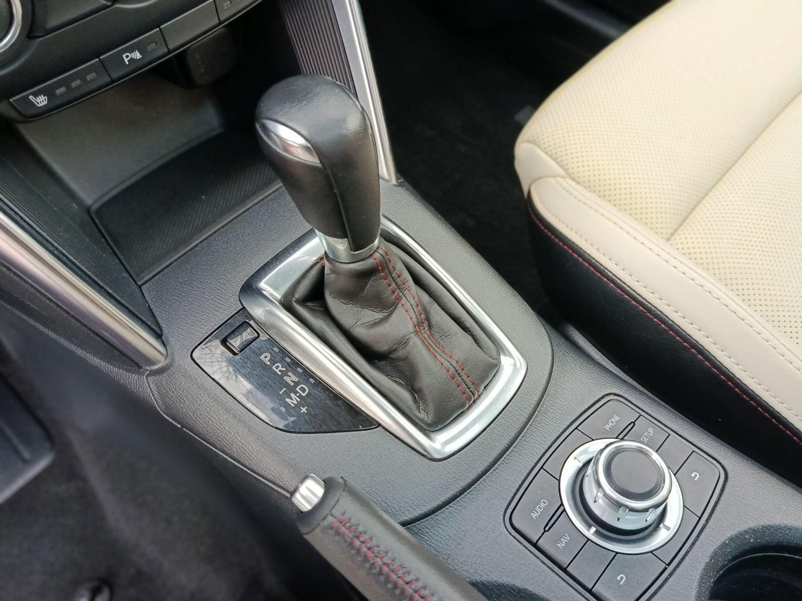 MAZDA CX-5 2.2 CD Revolution 4WD SD (Automata) Napfénytető Vajbőr Memória BOSE Ülésfűtés Sávtartó Keyless