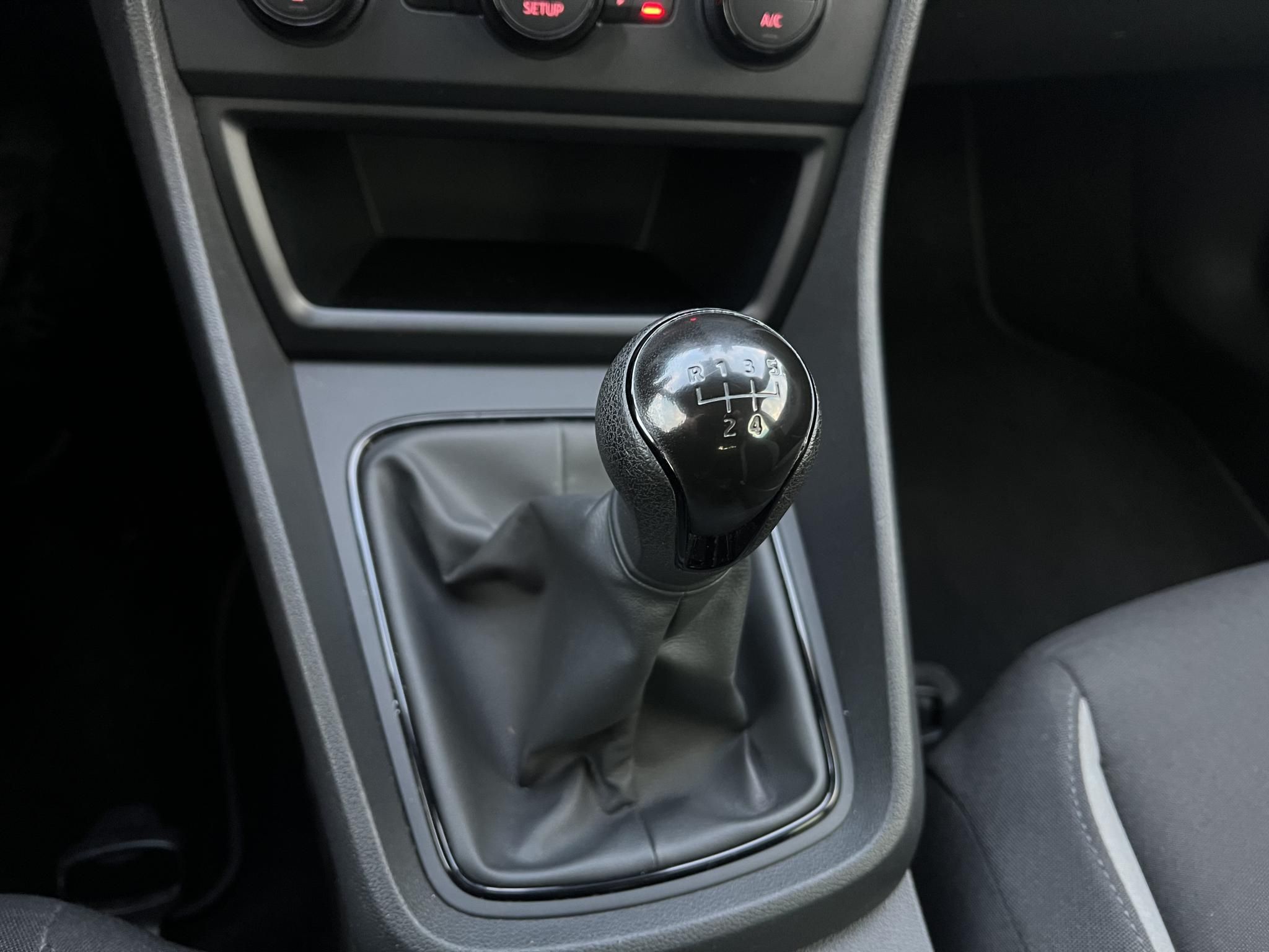 SEAT LEON 1.2 TSi Reference Tempomat Digitklíma Bluetooth Tolatóradar!