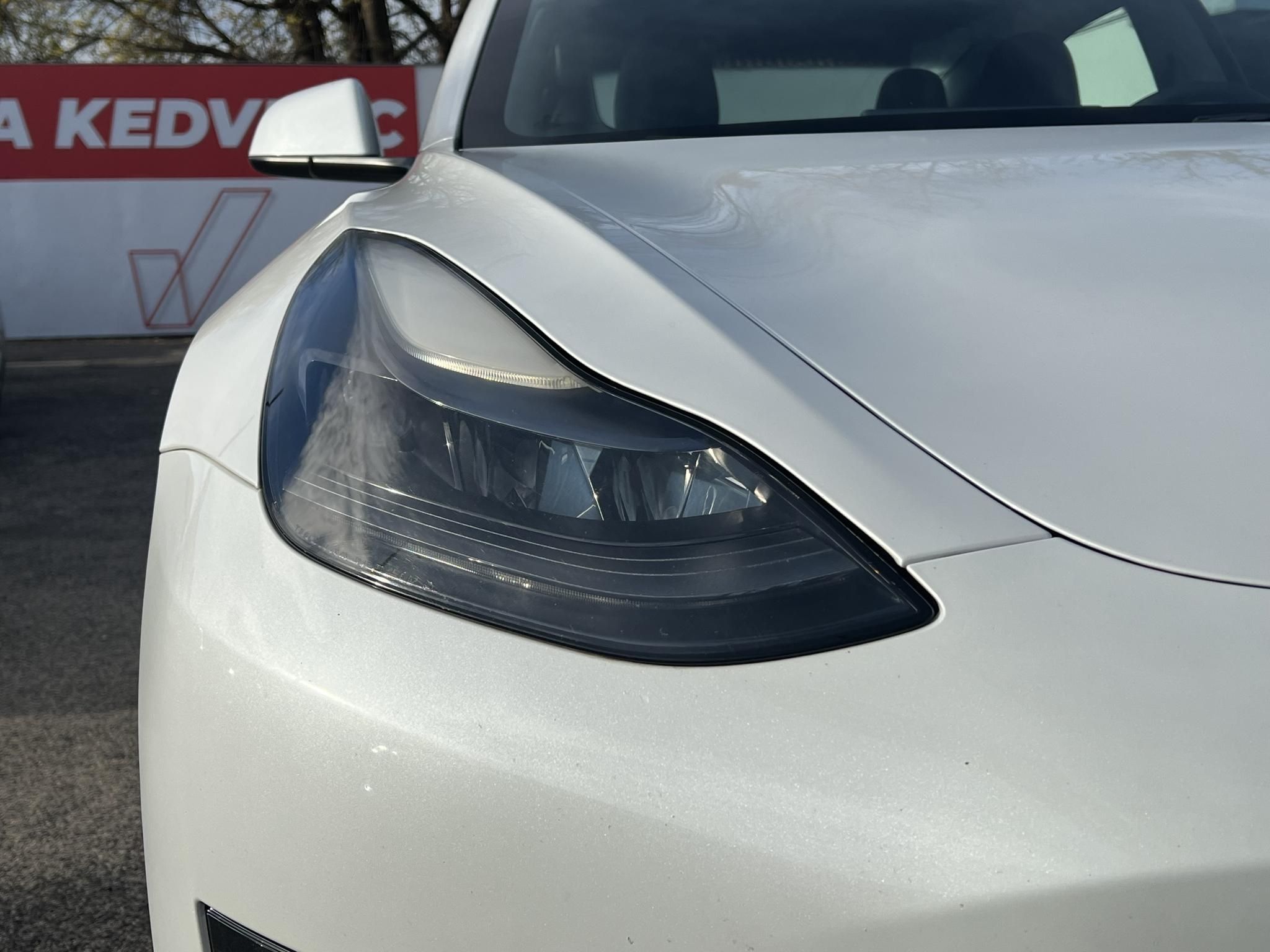 TESLA MODEL 3 Long Range AWD (Automata) FACELIFT. hőszivattyú. premium hifi. mátrix LED!