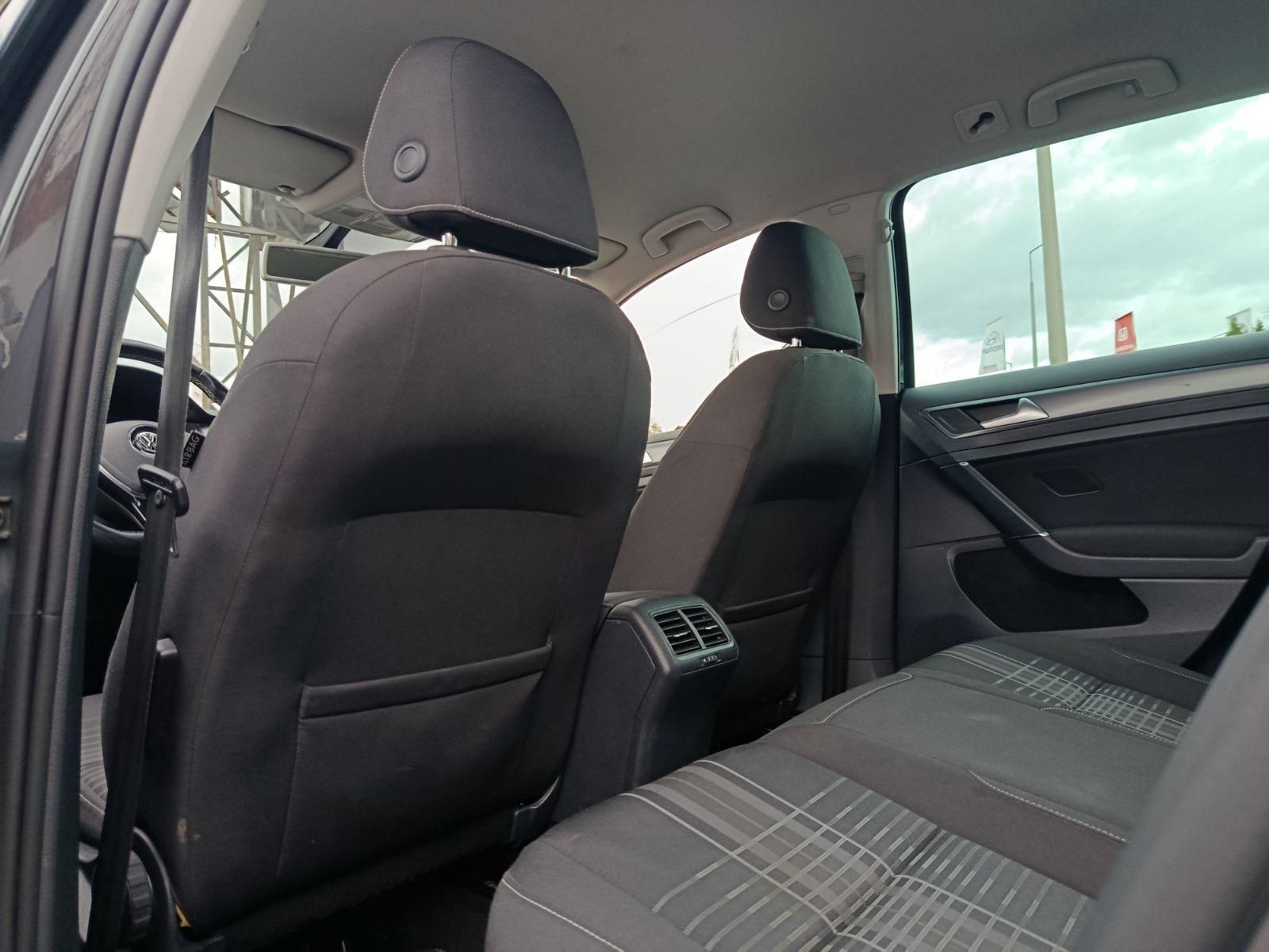 VOLKSWAGEN GOLF VII Variant 2.0 TDI BMT Comfortline Euro 6 Lounge Tempomat Digitklíma Ülésfűtés Bluetooth