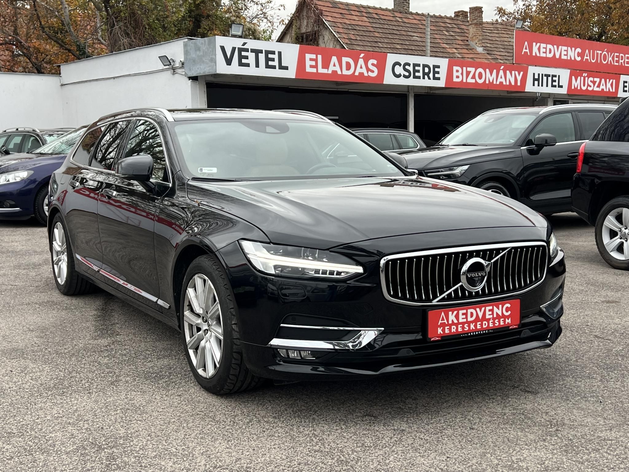 VOLVO V90 2.0 D [D4] Inscription AWD Geartronic Teljes felszereltség. Végig márkaszervizben szervizelt. Téli-nyári gumi!