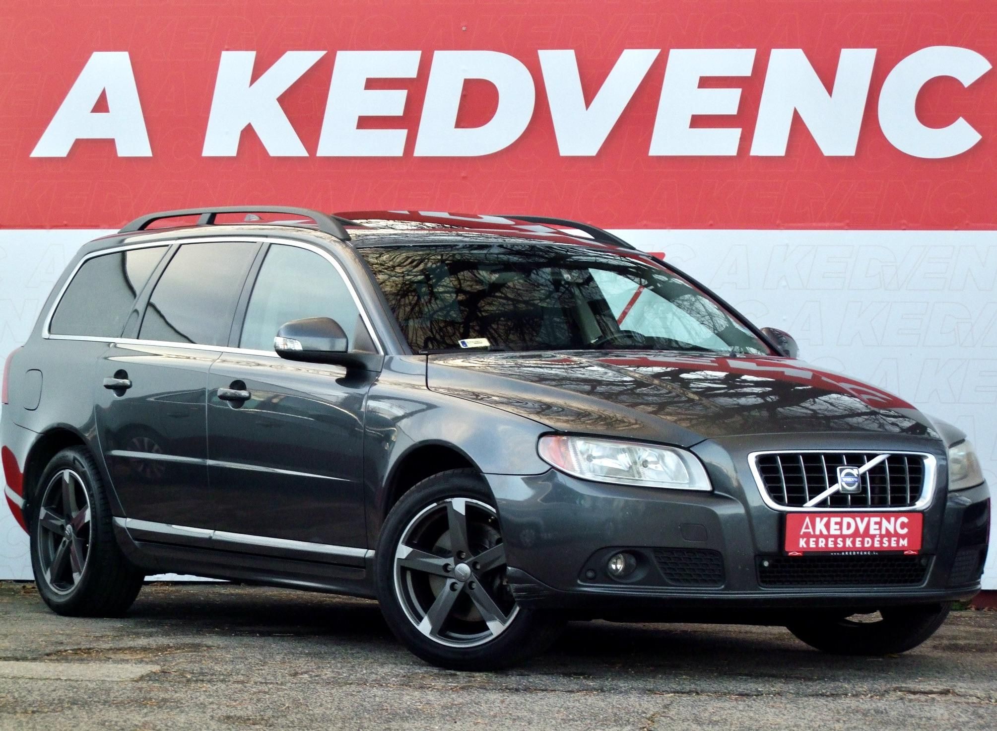 VOLVO V70 2.0 D [D3] Momentum Napfénytető Klíma Tempomat Bluetooth Bőr belső!