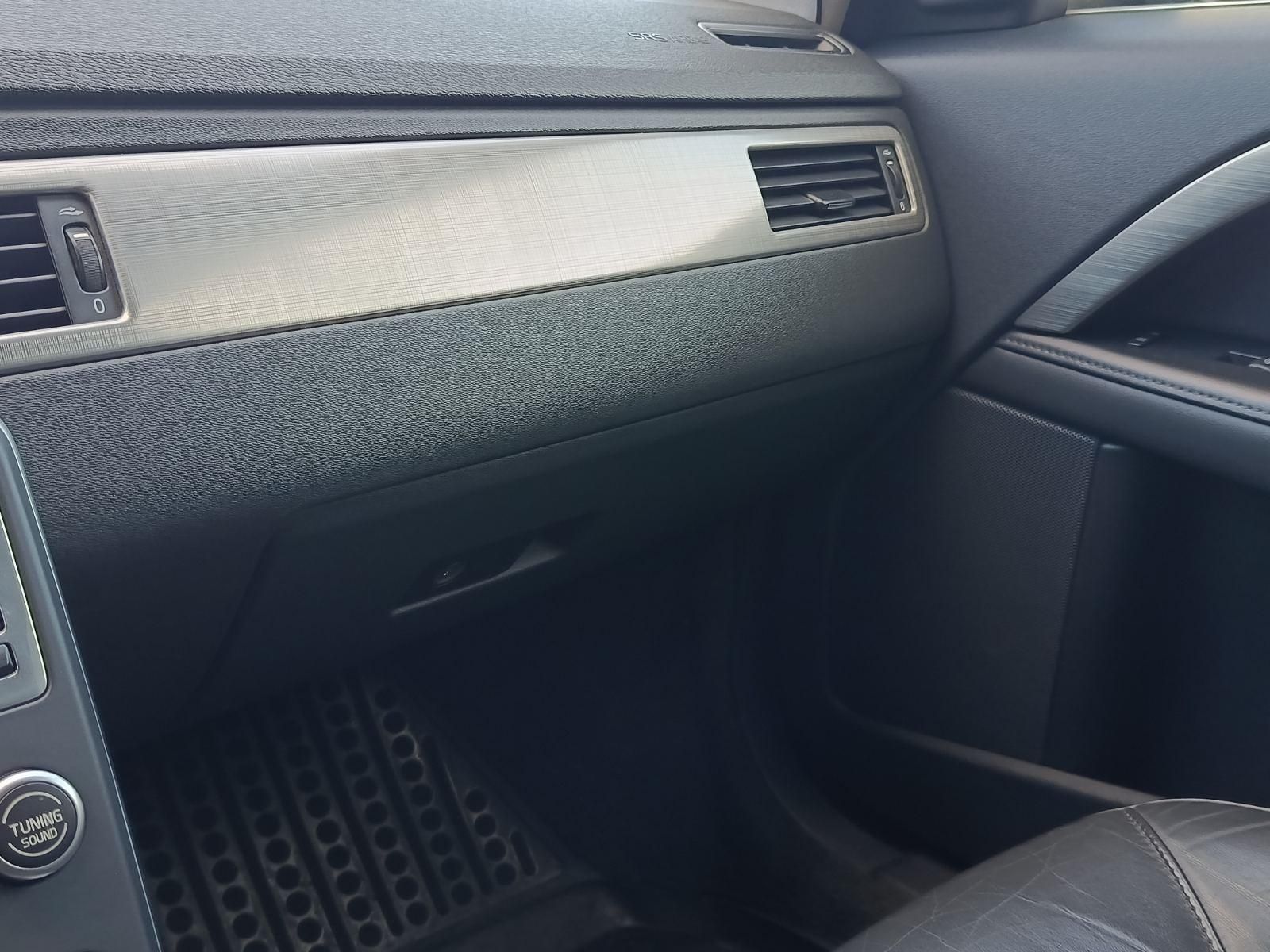 VOLVO V70 2.0 D [D3] Momentum Napfénytető Klíma Tempomat Bluetooth Bőr belső!