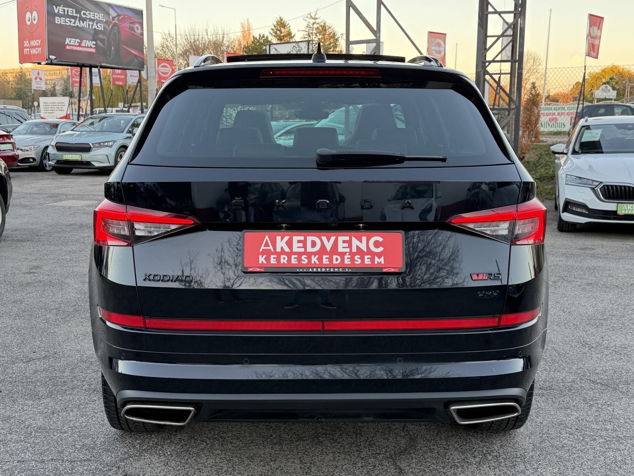 SKODA KODIAQ 2.0 TDI SCR RS 4x4 DSG [7 személy] Magyarországi. Végig márkaszervizelt. Teljes felszereltség!