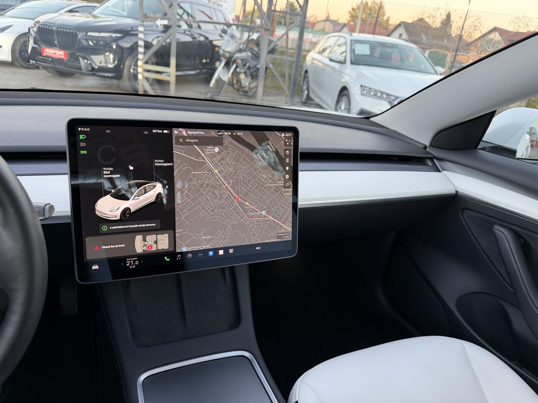 TESLA MODEL 3 Long Range AWD (Automata) 75e km. FEHÉR BELSŐ!