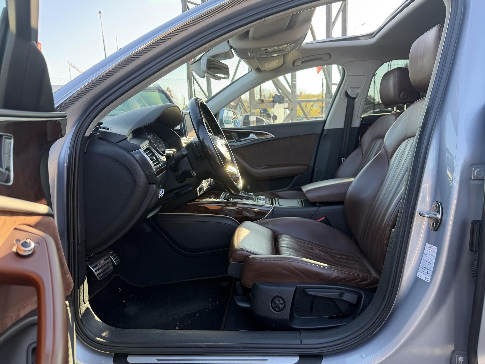 AUDI A6 3.0 V6 TDI quattro S-tronic Napfénytető Távtartó Carplay Barna bőr Friss olaj szerviz. Vezérlés cserélve!