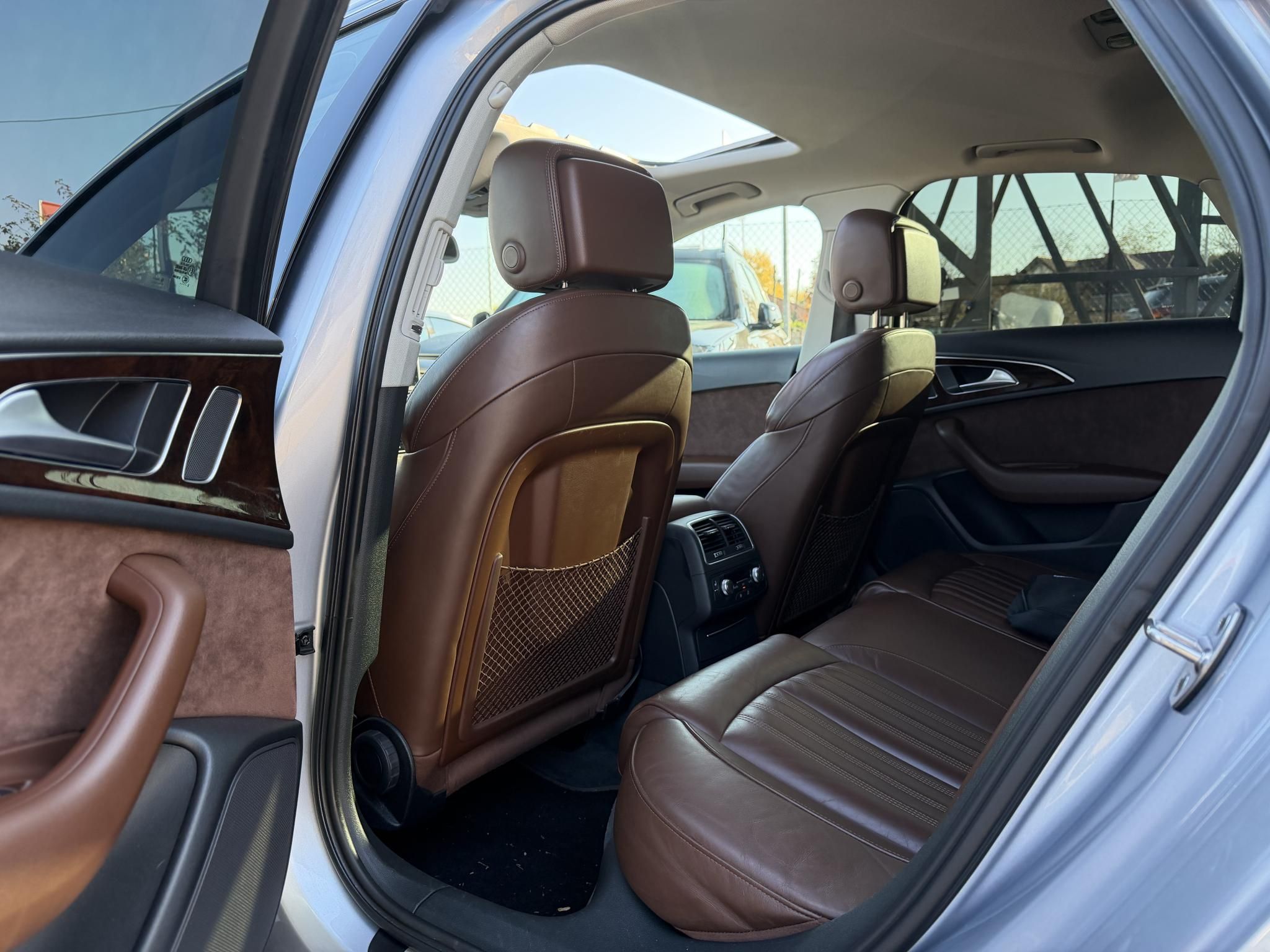 AUDI A6 3.0 V6 TDI quattro S-tronic Napfénytető Távtartó Carplay Barna bőr Friss olaj szerviz. Vezérlés cserélve!