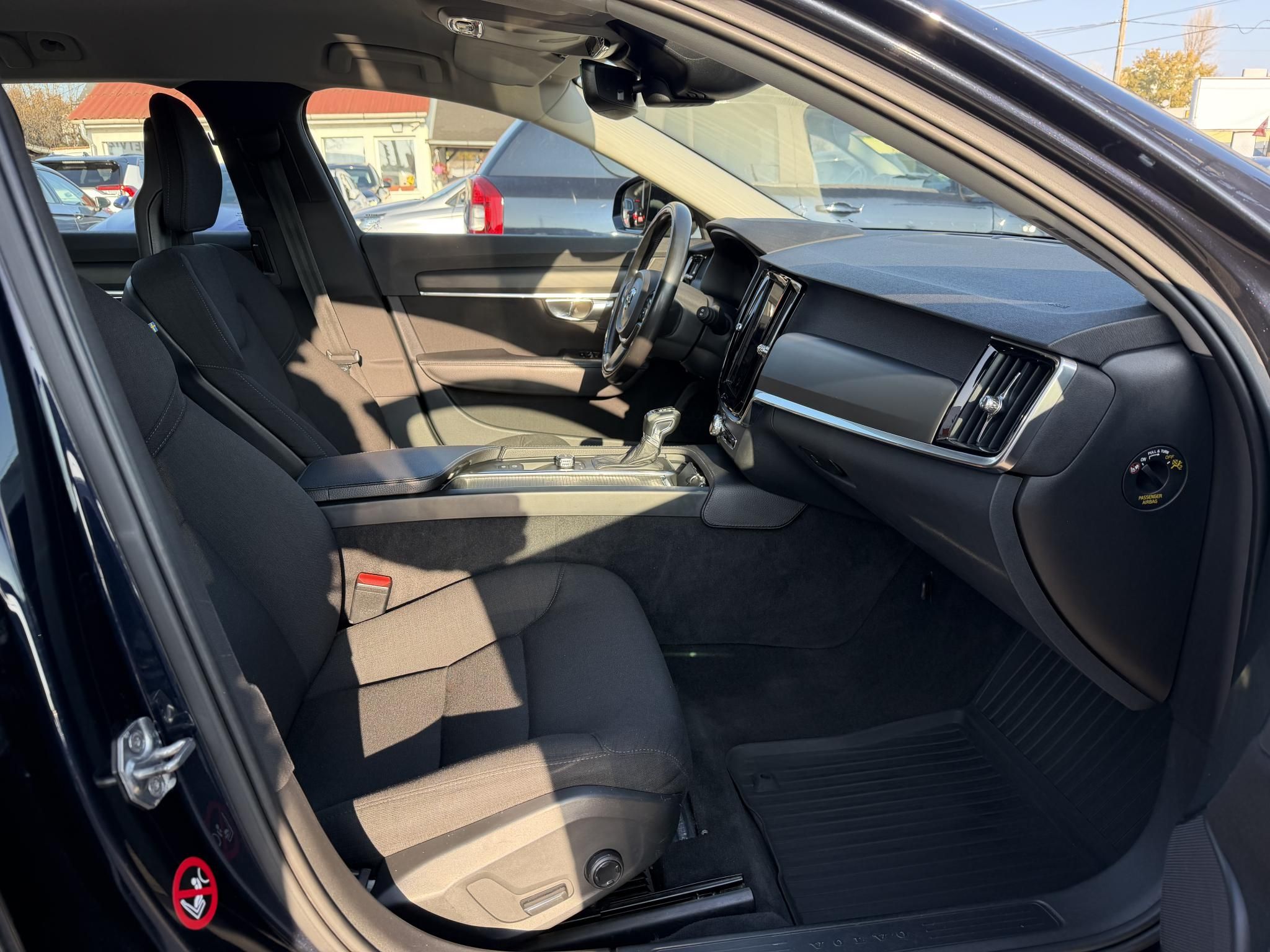 VOLVO V90 2.0 D [D4] Kinetic Geartronic LED Távtartó Vonóhorog Kormányfűtés Bluetooth Ülésfűtés Szervizelt!