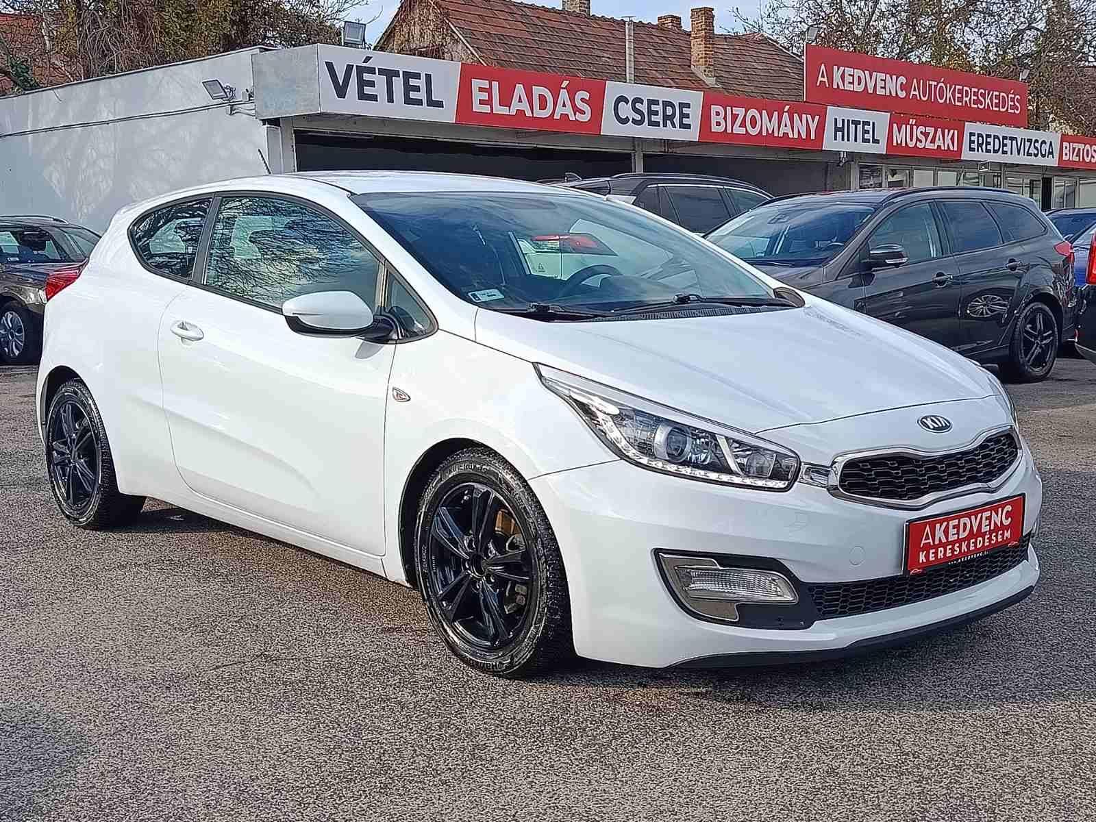 KIA CEE'D Pro1.6 CRDI EX Klíma Tempomat Bluetooth 182e km!