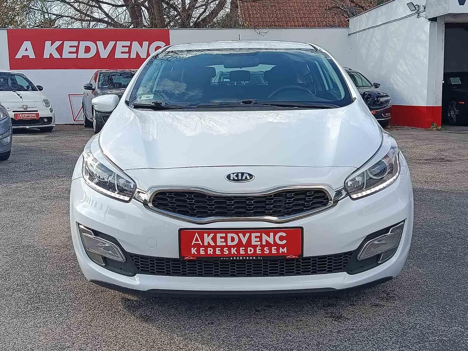 KIA CEE'D Pro1.6 CRDI EX Klíma Tempomat Bluetooth 182e km!