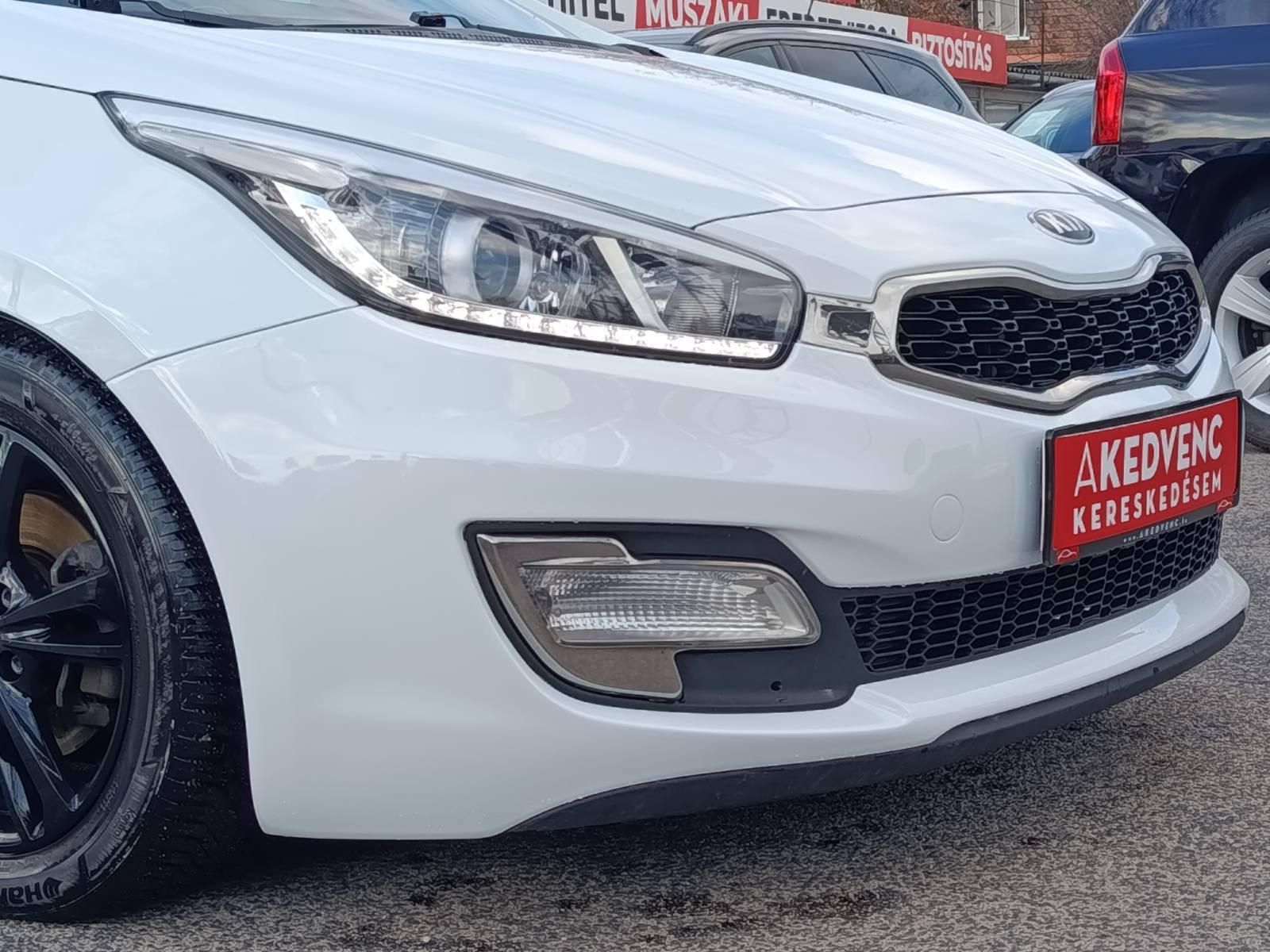 KIA CEE'D Pro1.6 CRDI EX Klíma Tempomat Bluetooth 182e km!