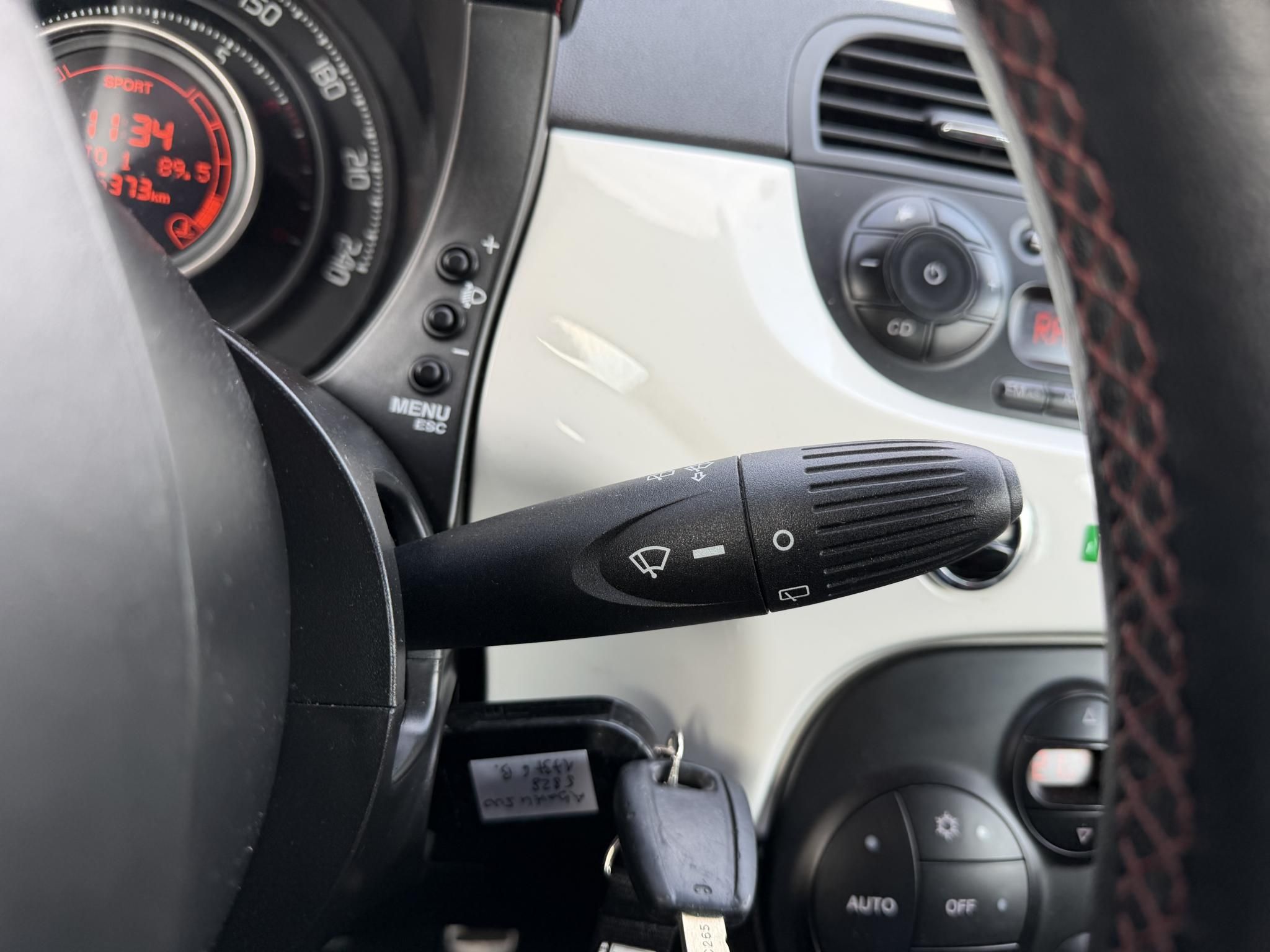 ABARTH 500 1.4 76e km. akrapovic. digitklíma. rendszeresen karbantartott!