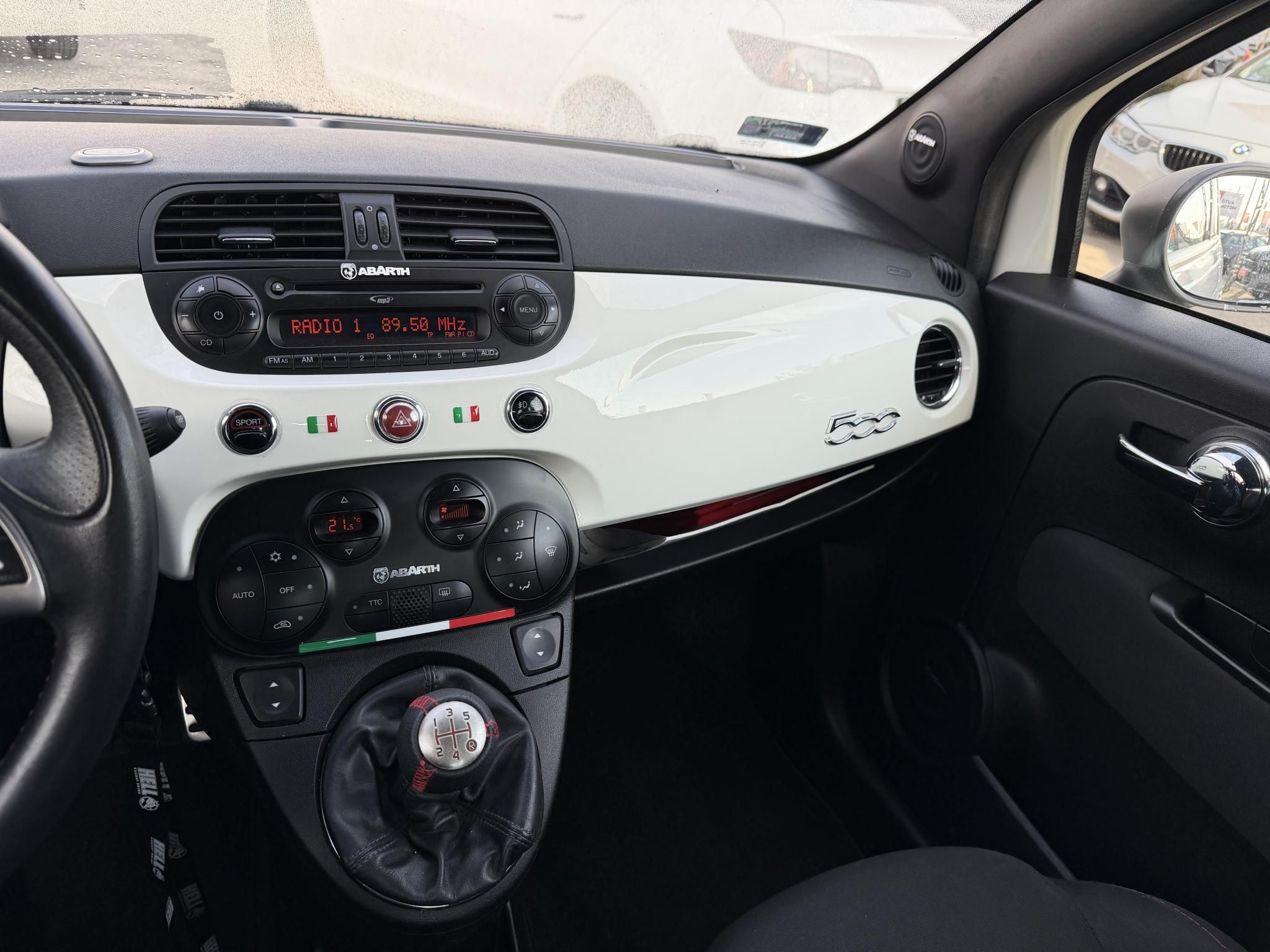 ABARTH 500 1.4 76e km. akrapovic. digitklíma. rendszeresen karbantartott!