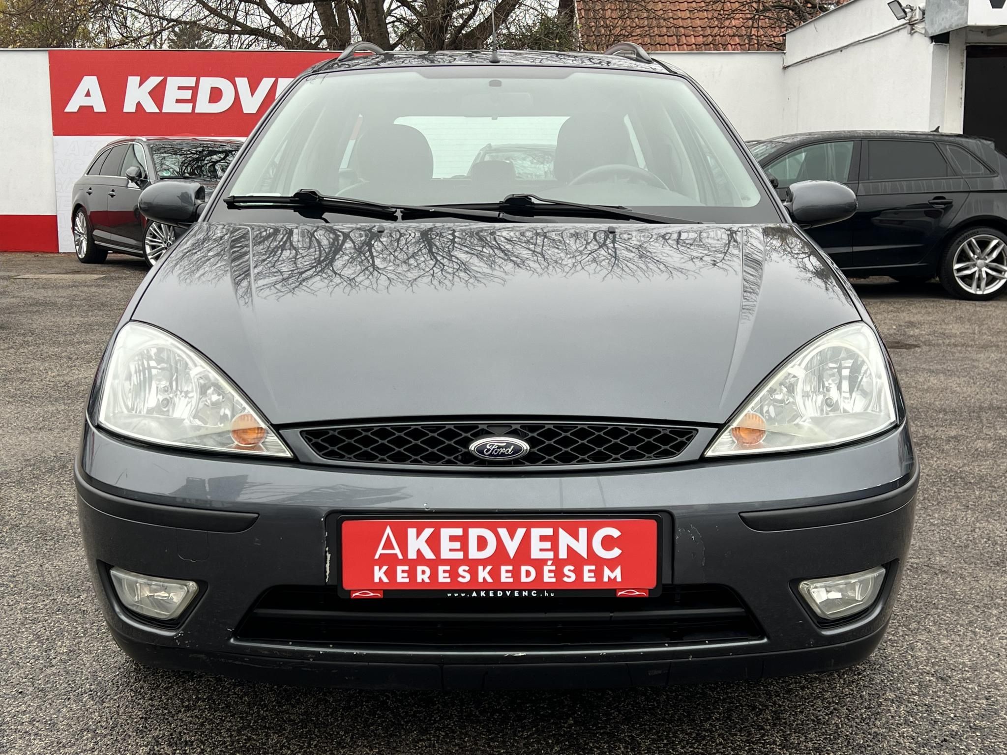 FORD FOCUS 1.6 Ghia Friss vizsga vonóhorog bőr belső!