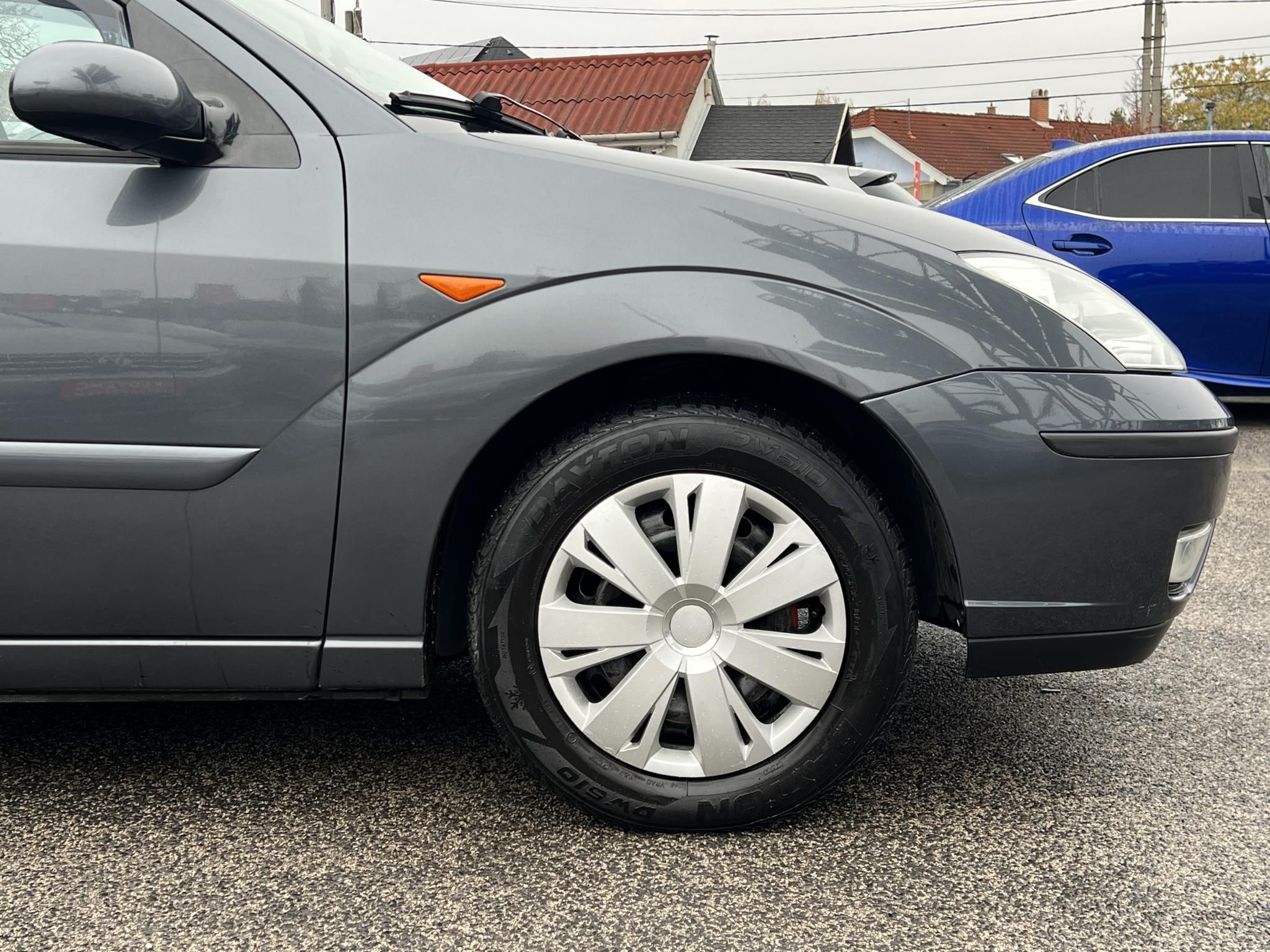 FORD FOCUS 1.6 Ghia Friss vizsga vonóhorog bőr belső!