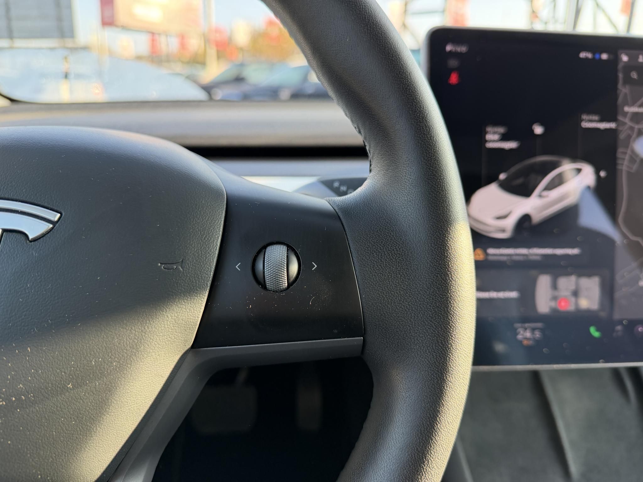 TESLA MODEL 3 Long Range AWD (Automata) FSD. FEHÉR BELSŐ. Perf BOOST. garanciális. hőszivattyú. vonóhorog!
