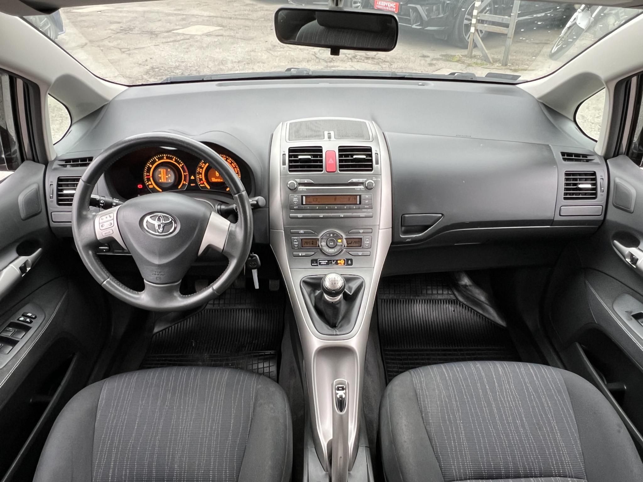 TOYOTA AURIS 1.33 Luna 2009 Magyarországi Digitklíma Multikormány 185e km!