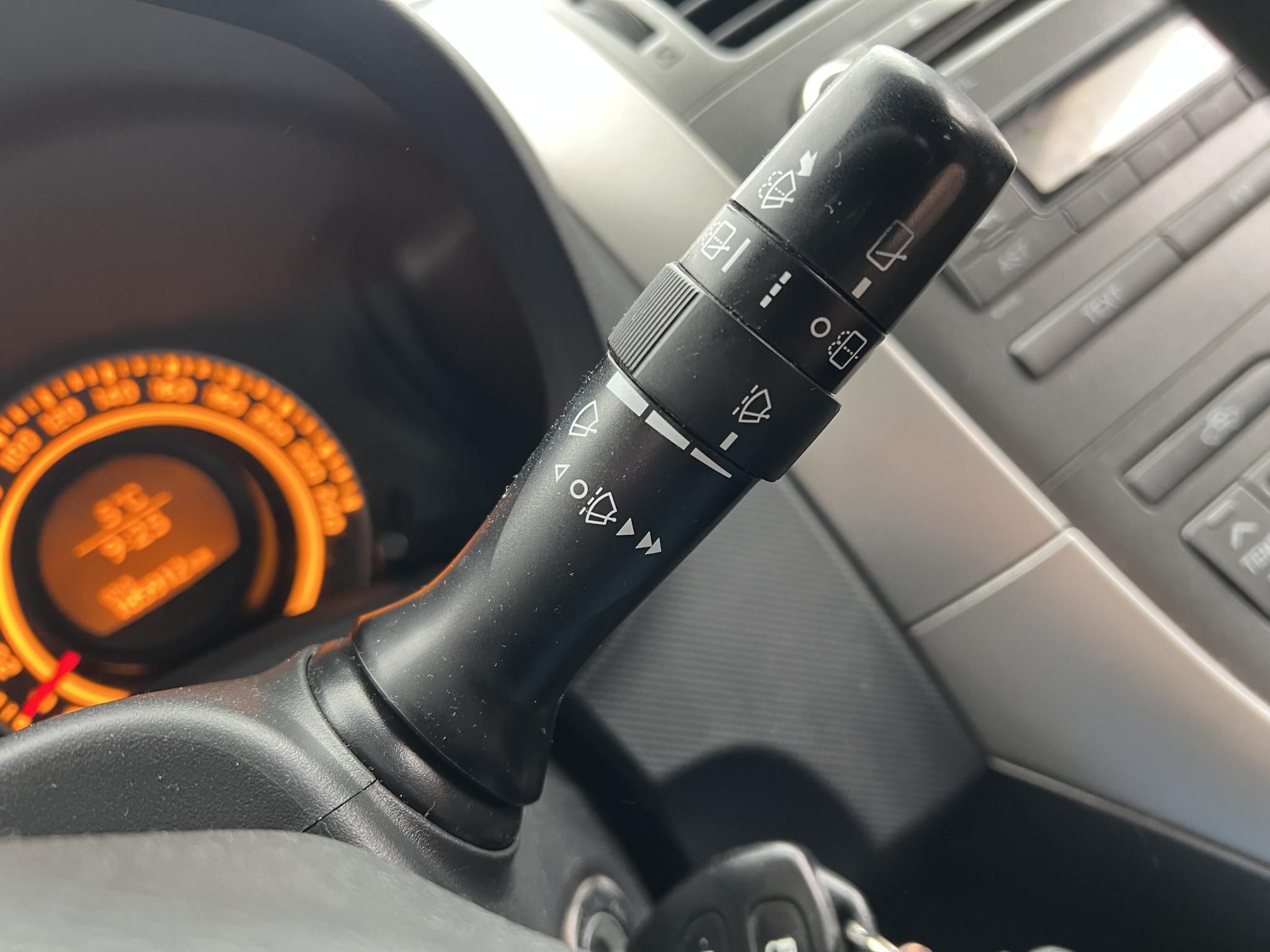 TOYOTA AURIS 1.33 Luna 2009 Magyarországi Digitklíma Multikormány 185e km!